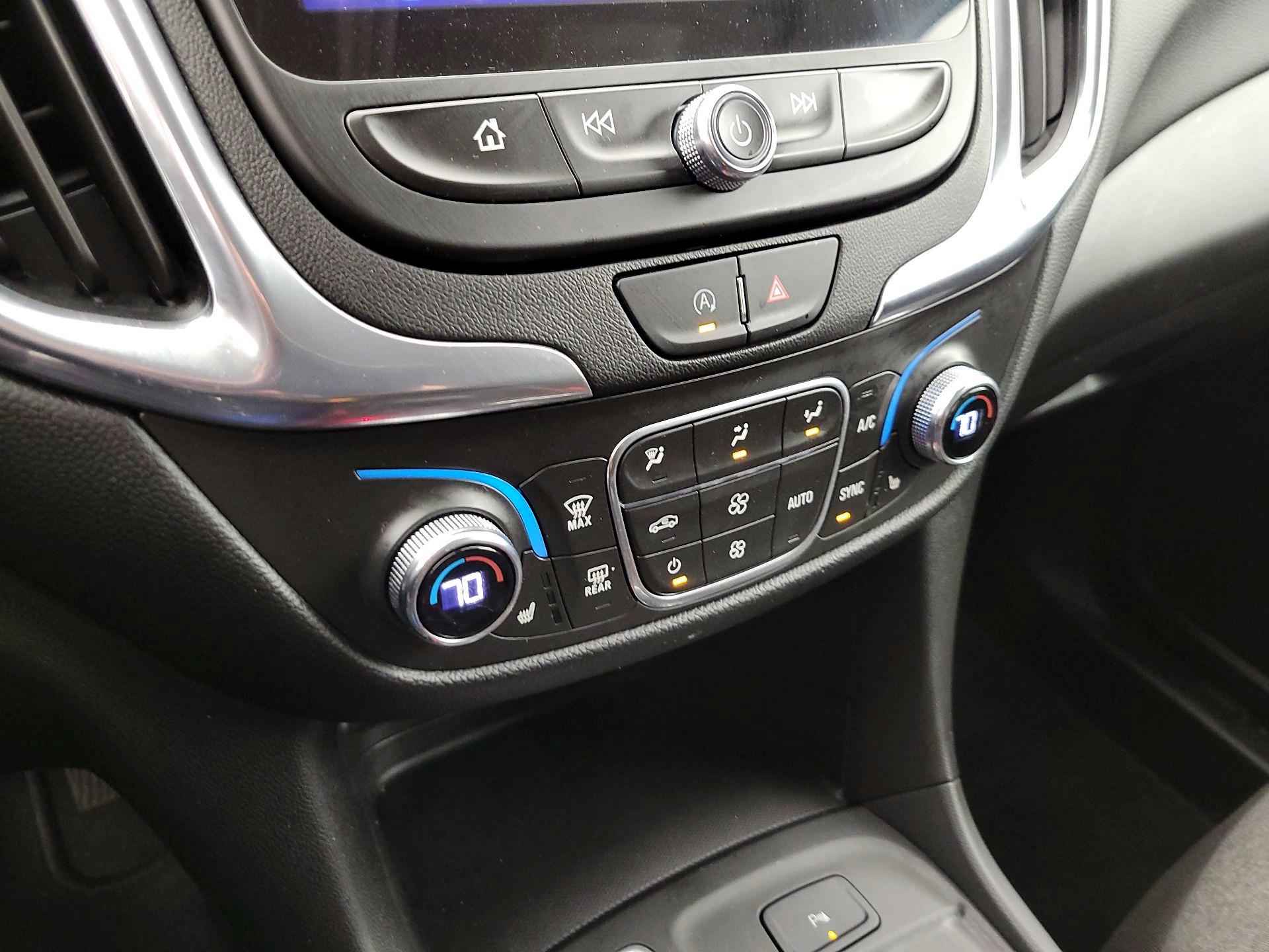 Thumbnail: 2022 Chevrolet Equinox - 17