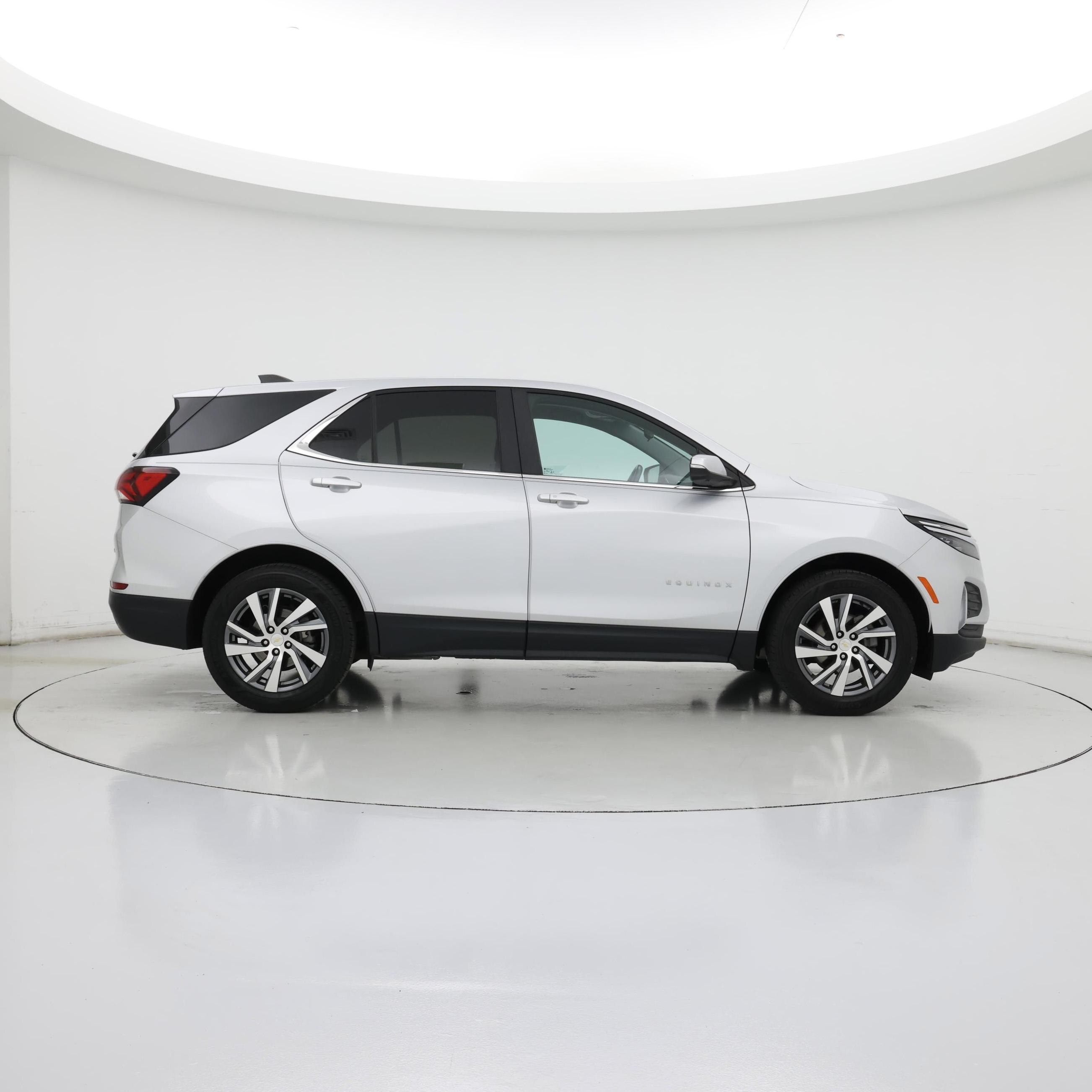 Thumbnail: 2022 Chevrolet Equinox - 7