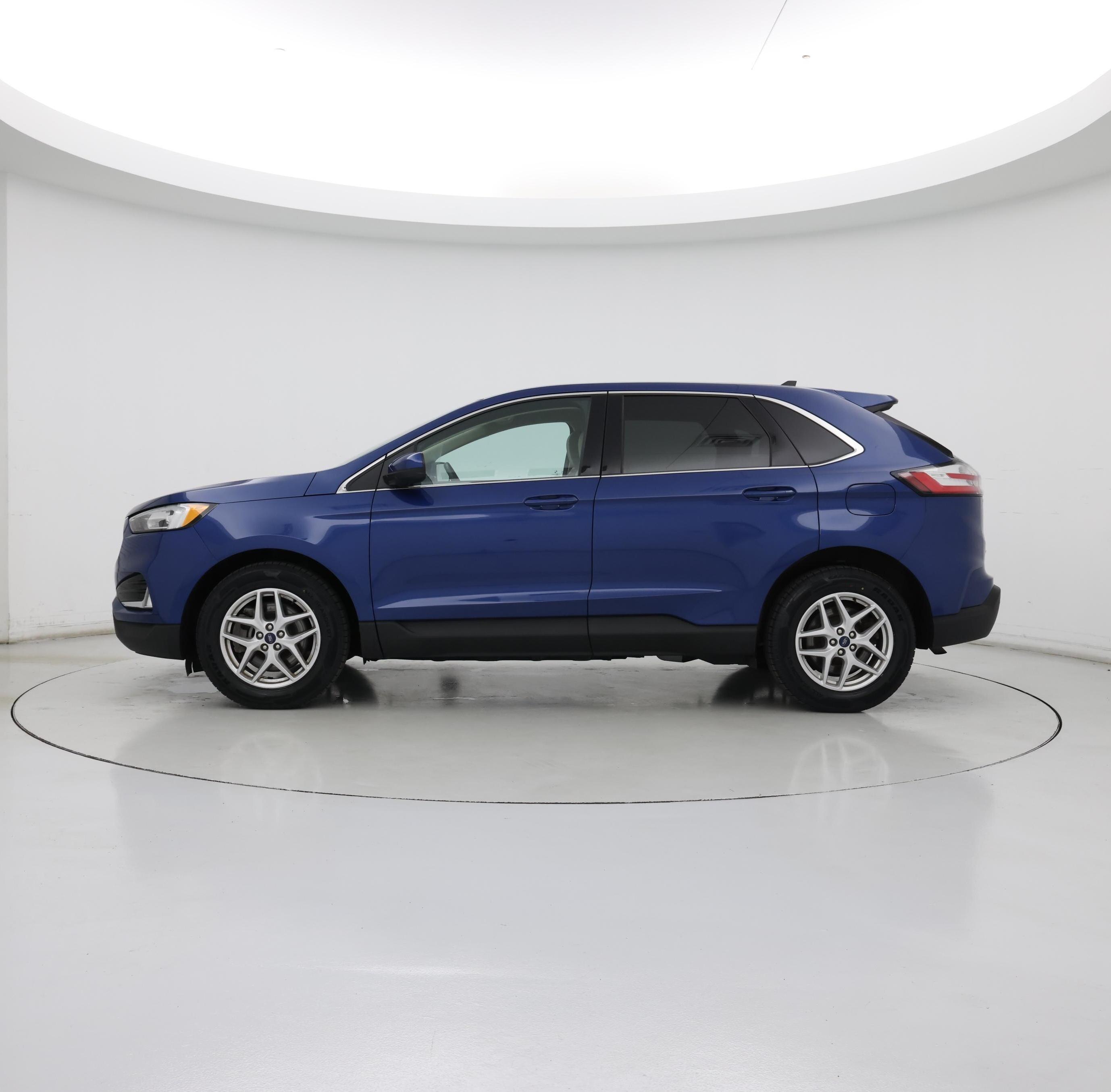 Thumbnail: 2021 Ford Edge - 3