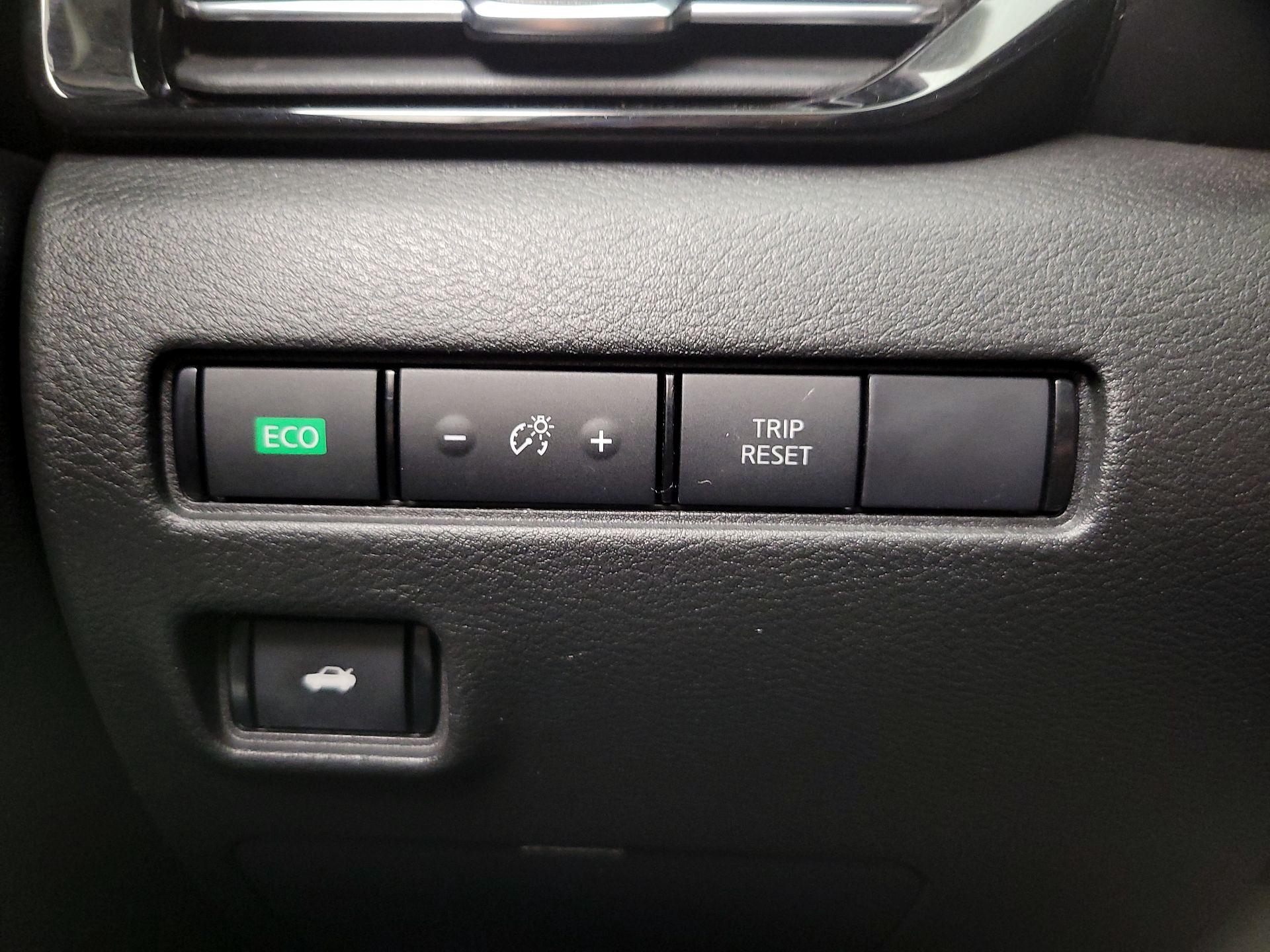 Thumbnail: 2020 Nissan Sentra - 13