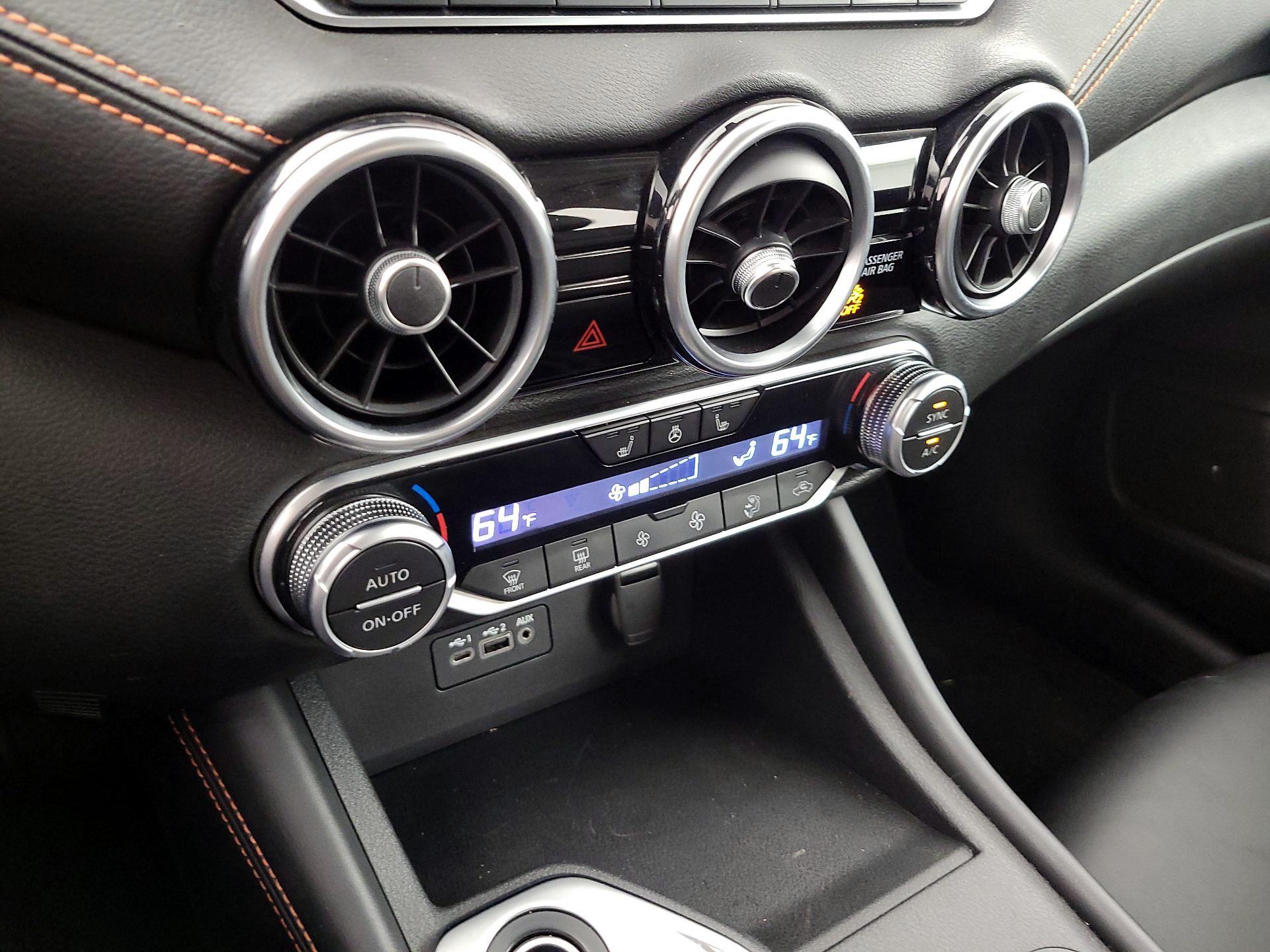 Thumbnail: 2020 Nissan Sentra - 16