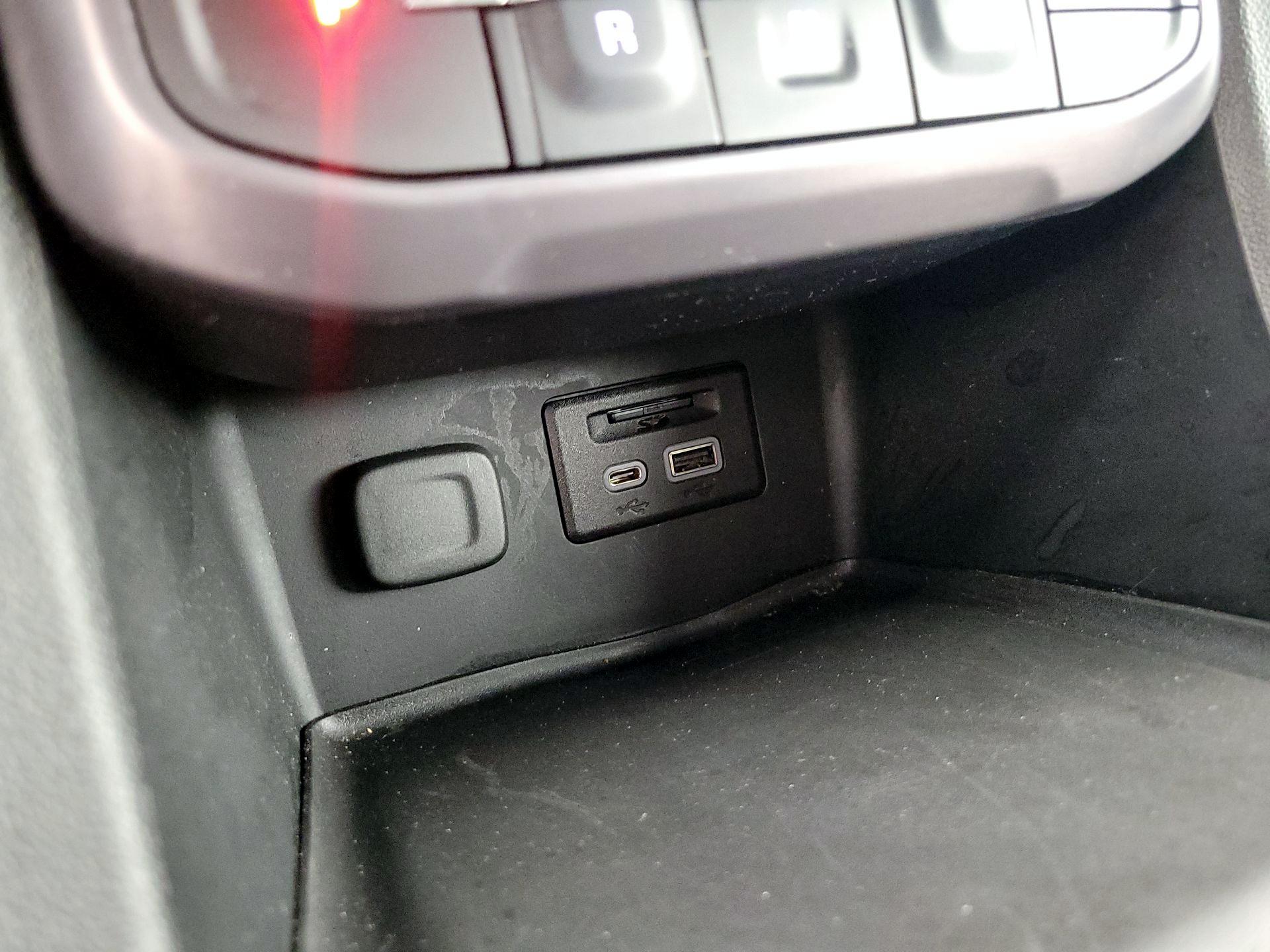 Thumbnail: 2020 GMC Acadia - 19