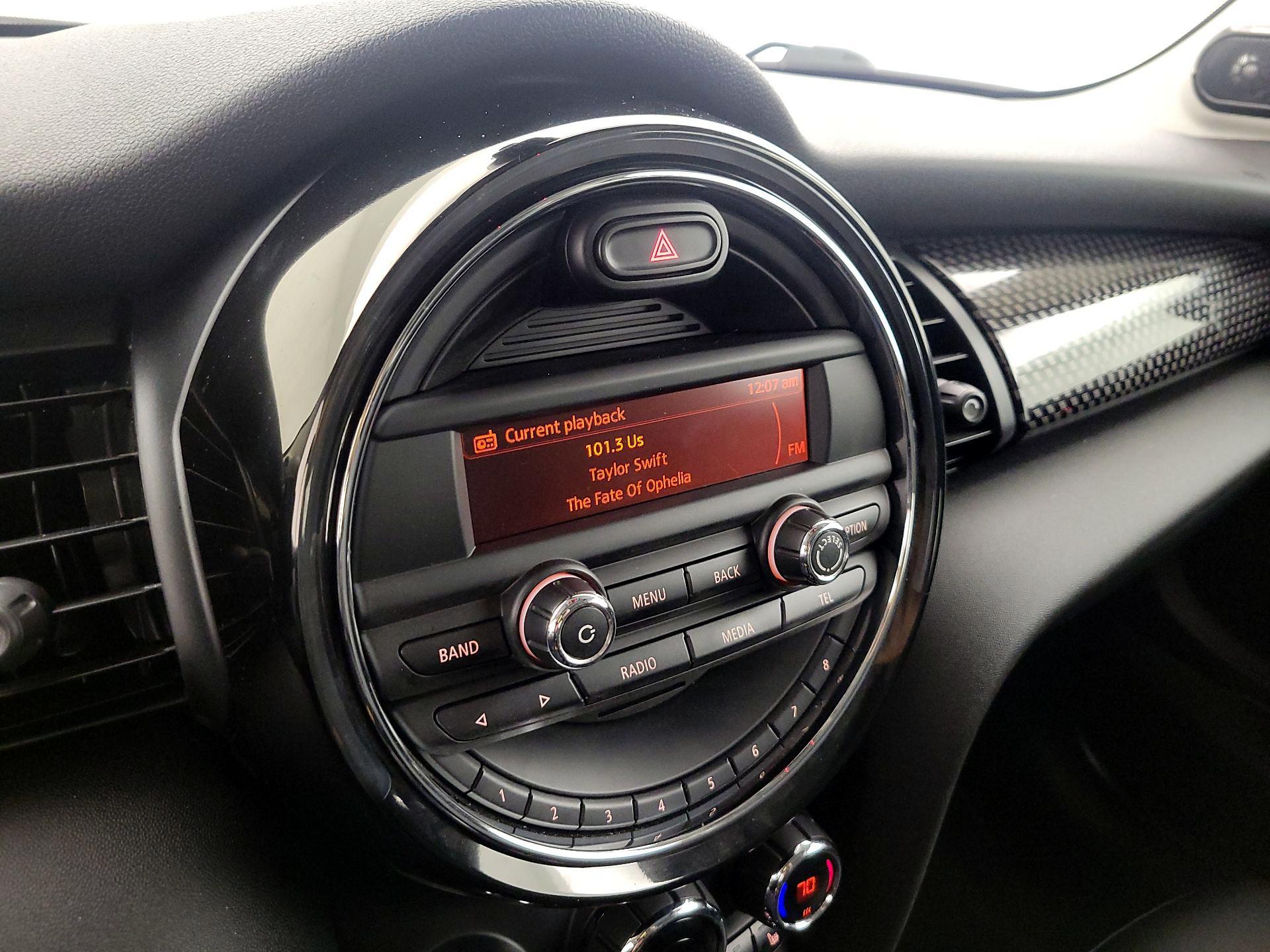 Thumbnail: 2015 MINI Cooper Hardtop - 14