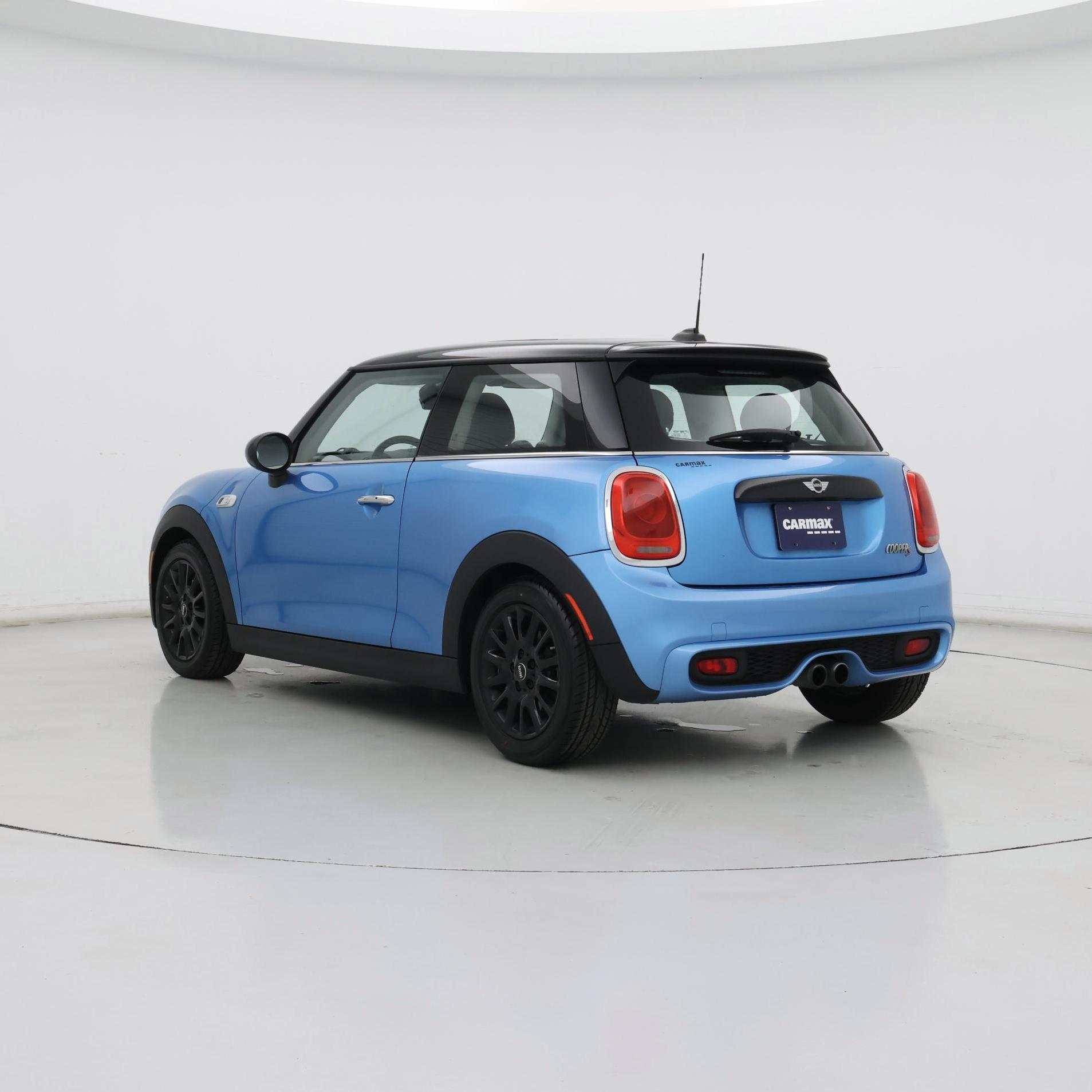Thumbnail: 2015 MINI Cooper Hardtop - 2