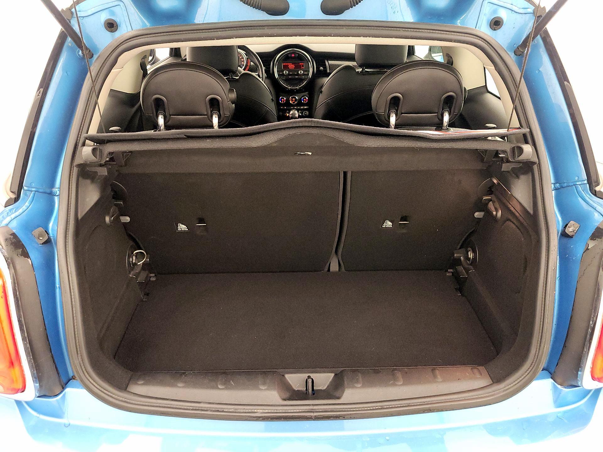 Thumbnail: 2015 MINI Cooper Hardtop - 20