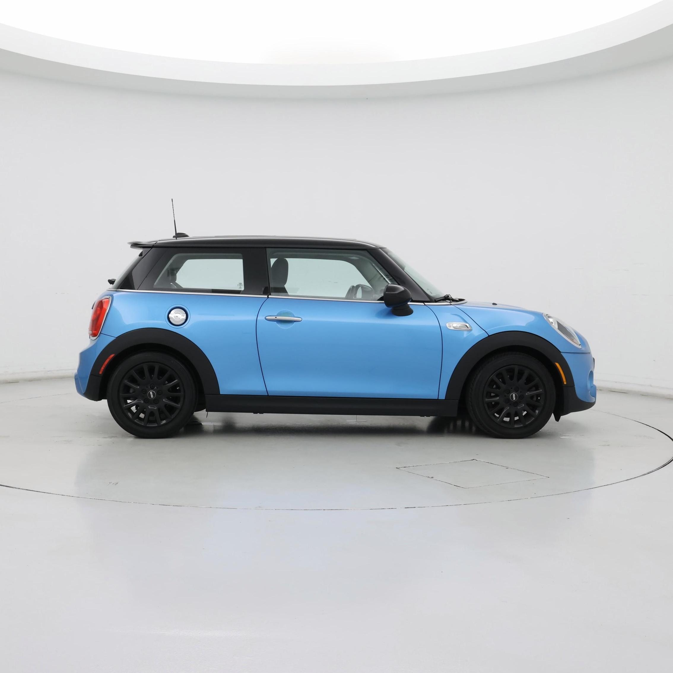 Thumbnail: 2015 MINI Cooper Hardtop - 7