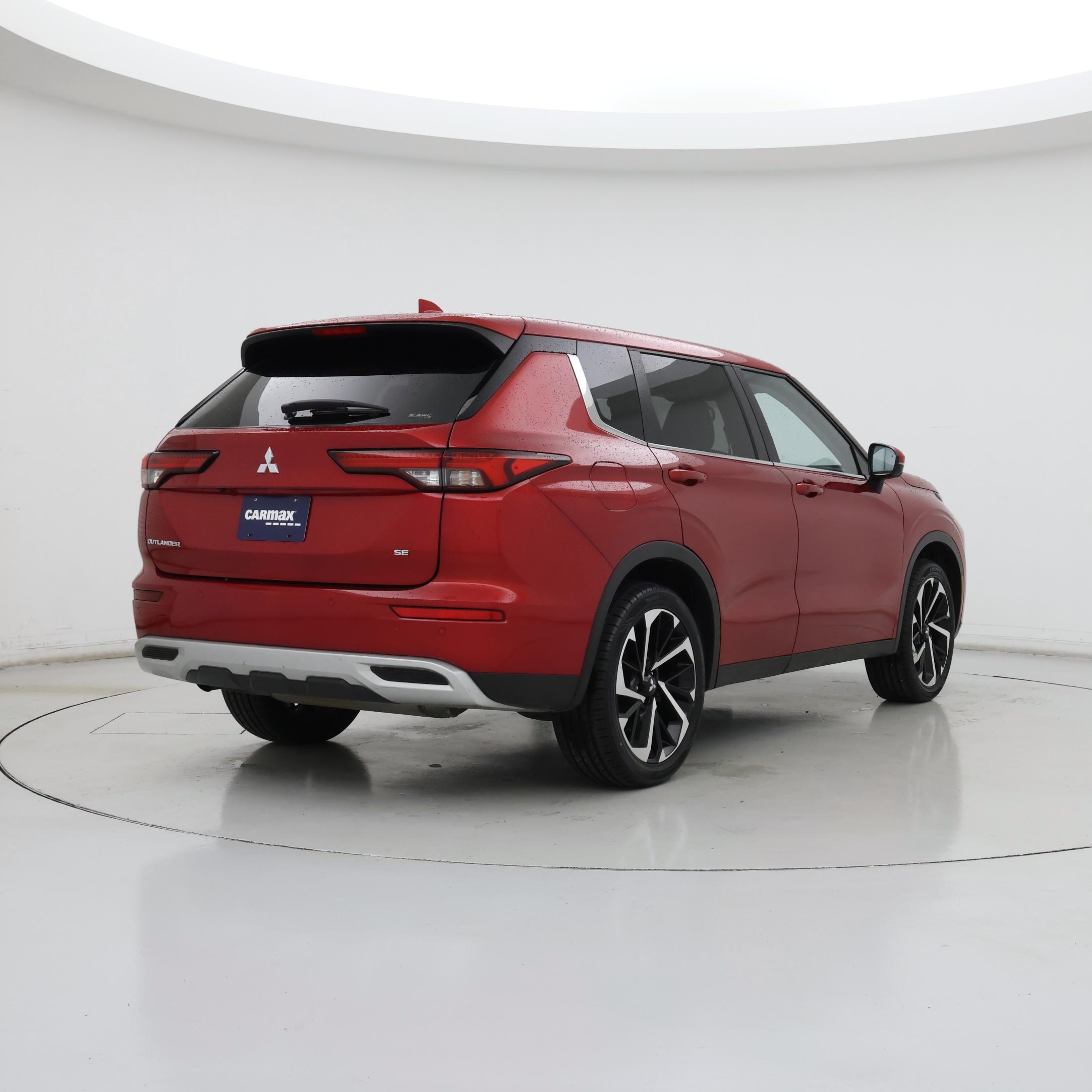 Thumbnail: 2024 Mitsubishi Outlander - 8