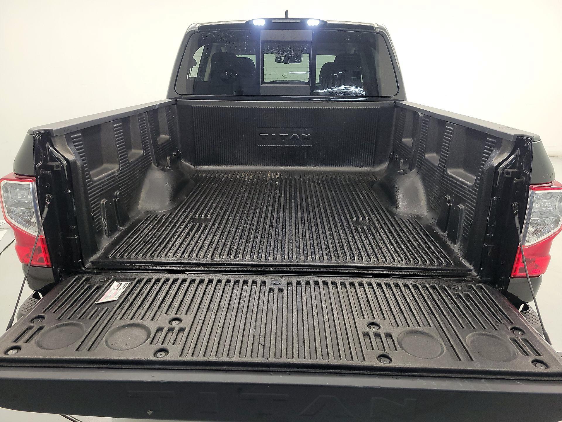 Thumbnail: 2024 Nissan Titan - 20