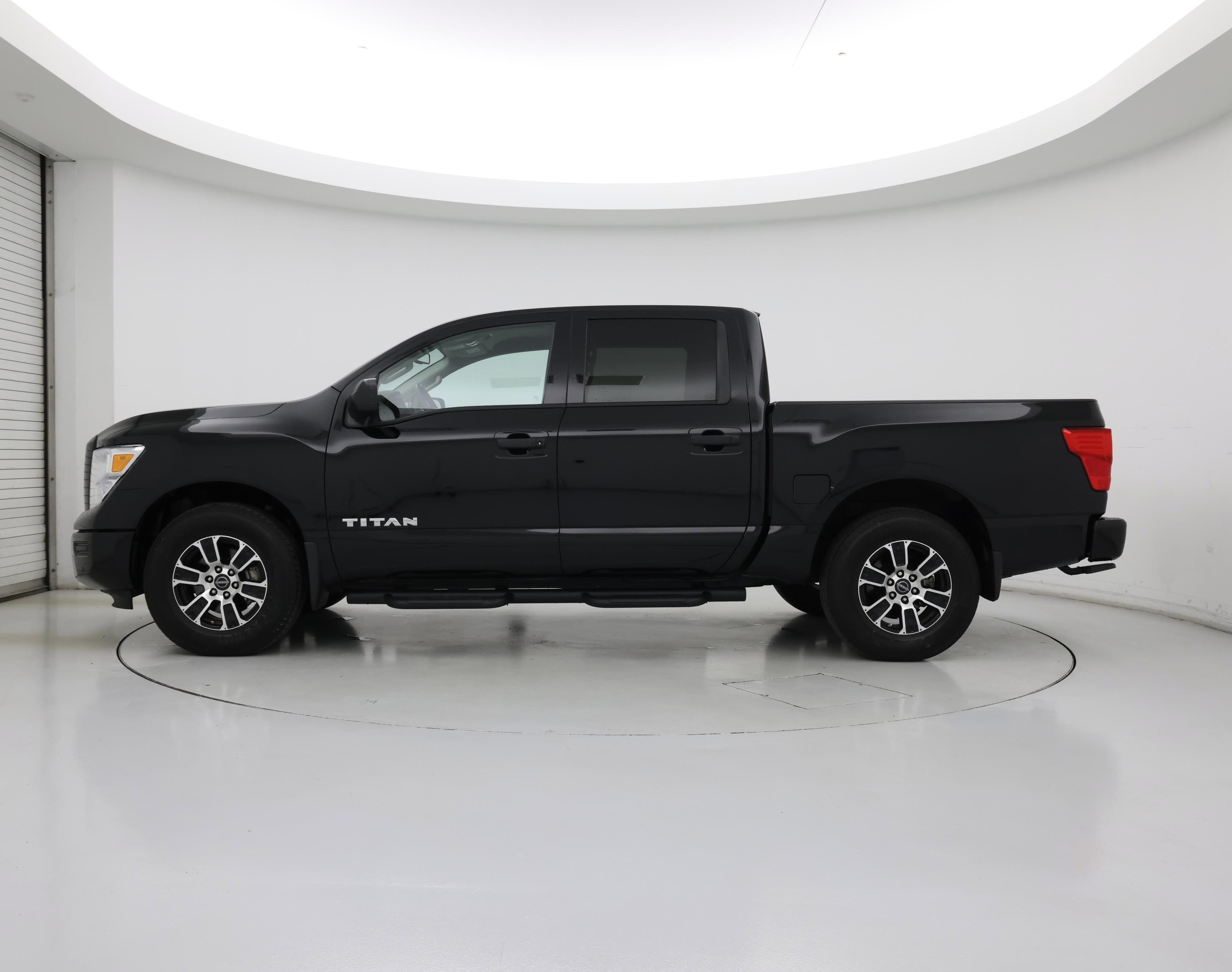 Thumbnail: 2024 Nissan Titan - 3