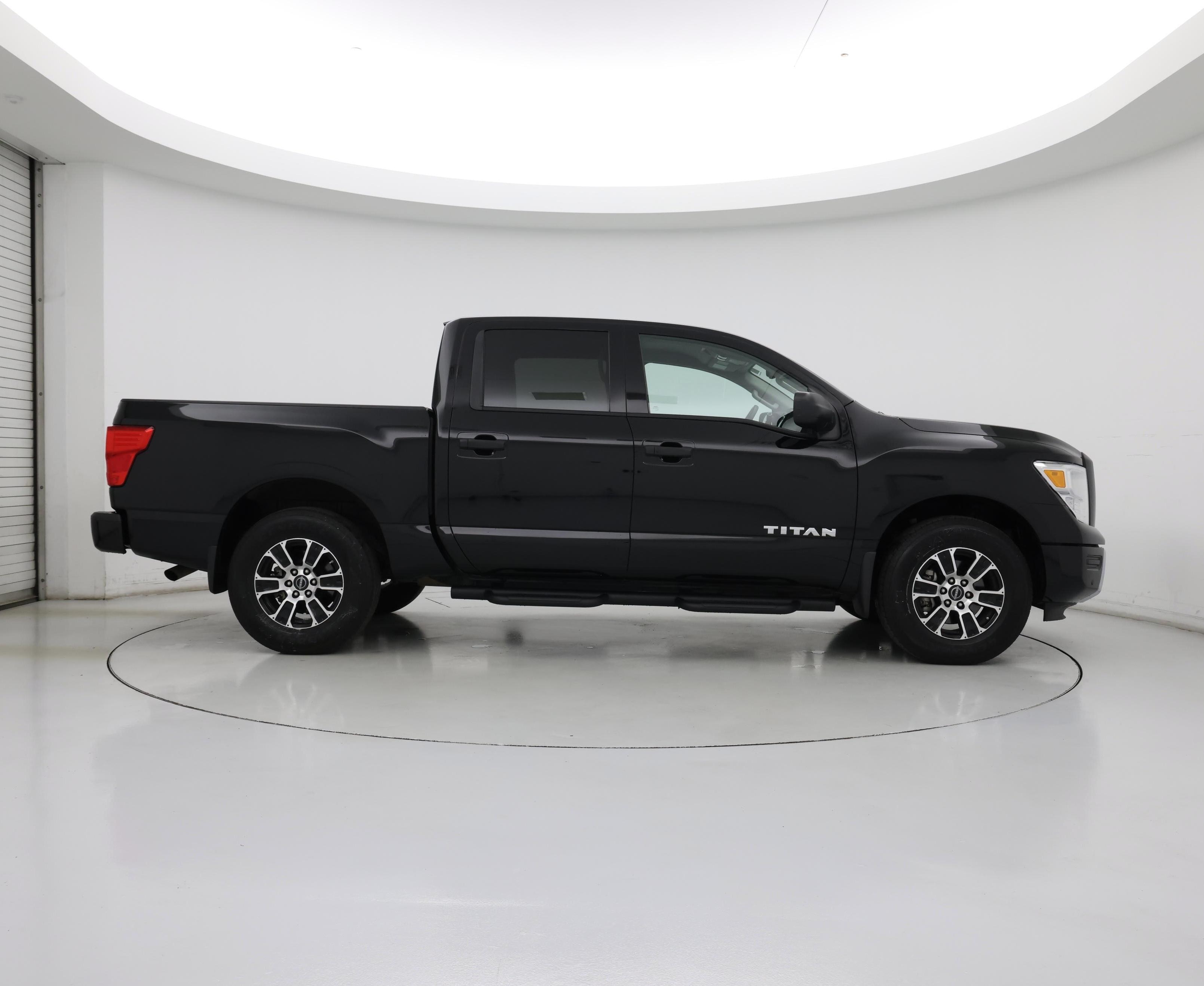 Thumbnail: 2024 Nissan Titan - 7