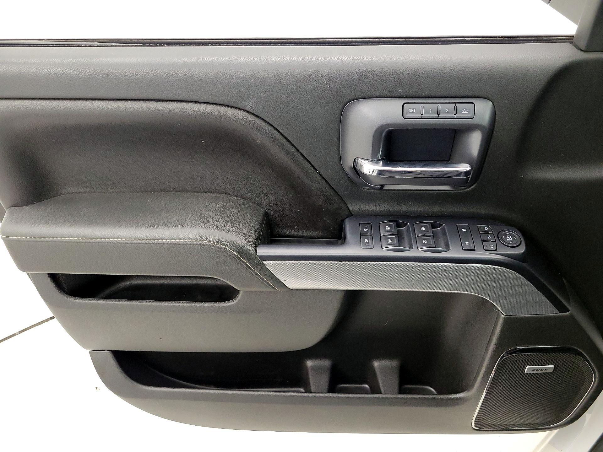 Thumbnail: 2016 Chevrolet Silverado 1500 - 12