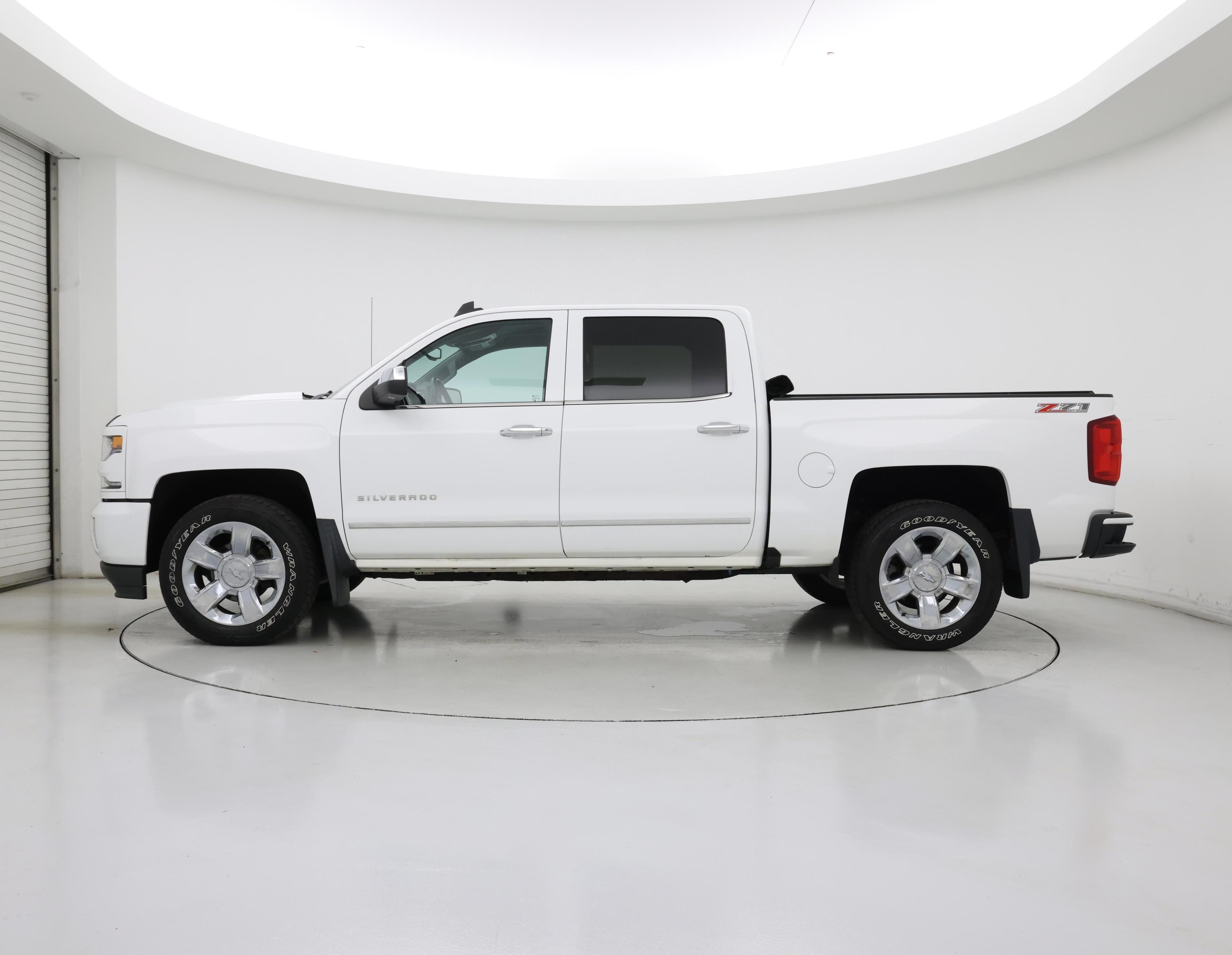 Thumbnail: 2016 Chevrolet Silverado 1500 - 3