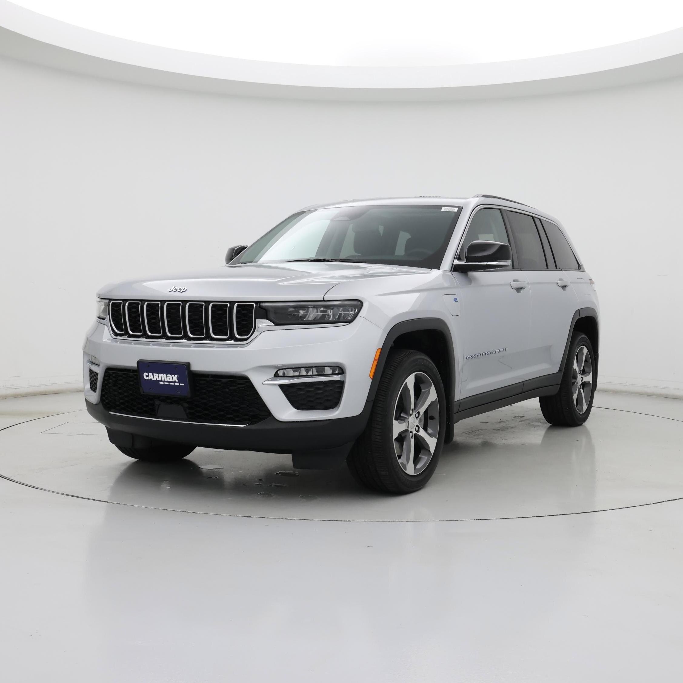 Thumbnail: 2023 Jeep Grand Cherokee - 4