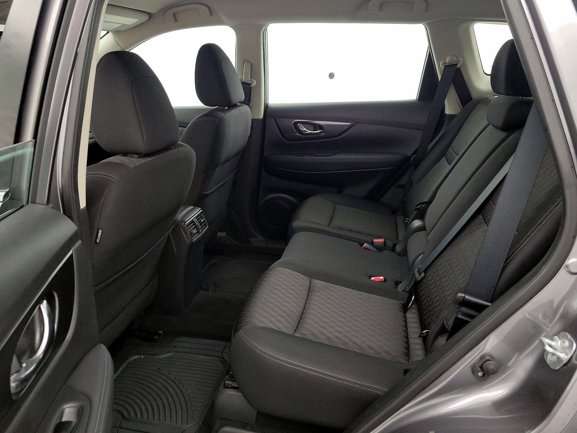 Thumbnail: 2018 Nissan Rogue - 19