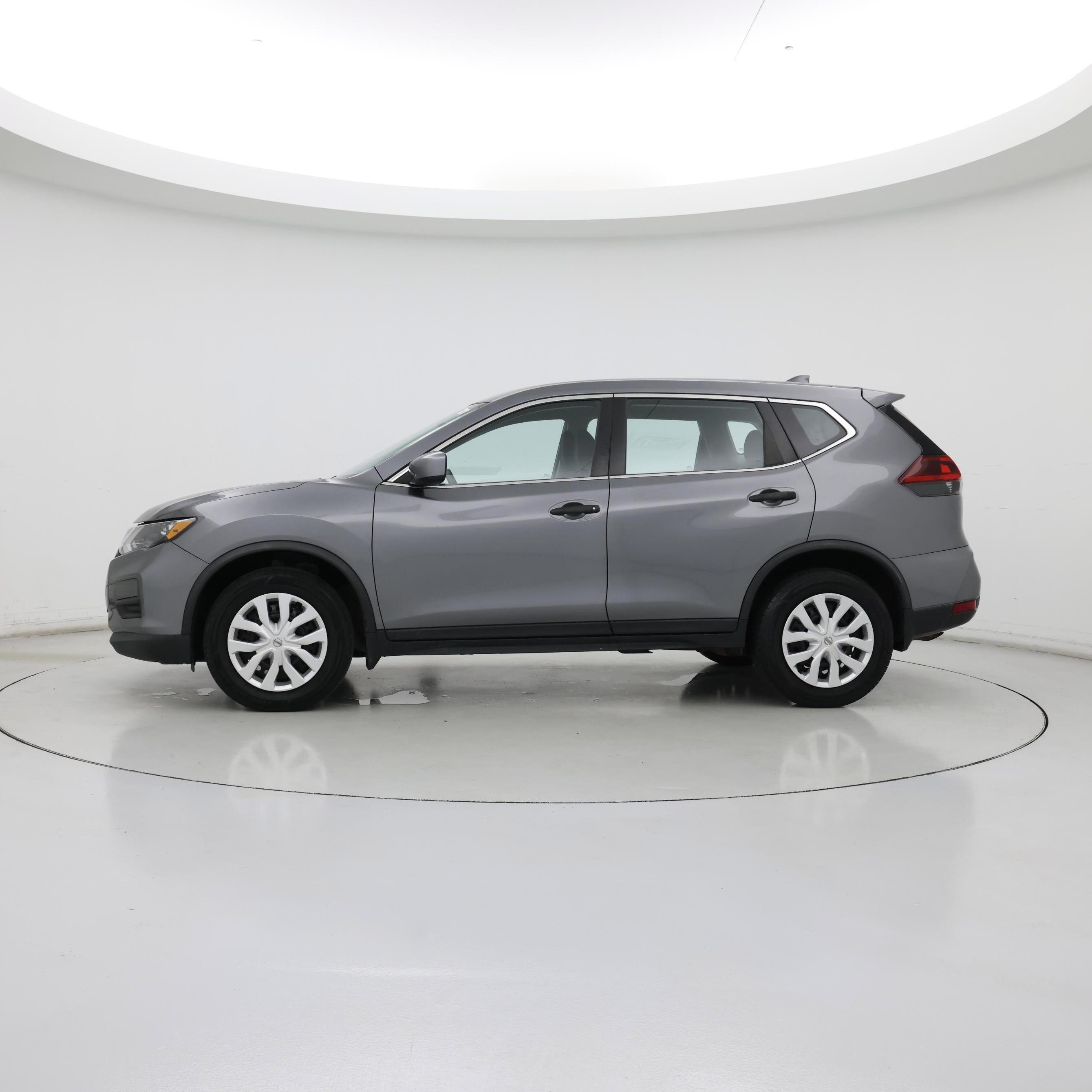 Thumbnail: 2018 Nissan Rogue - 3