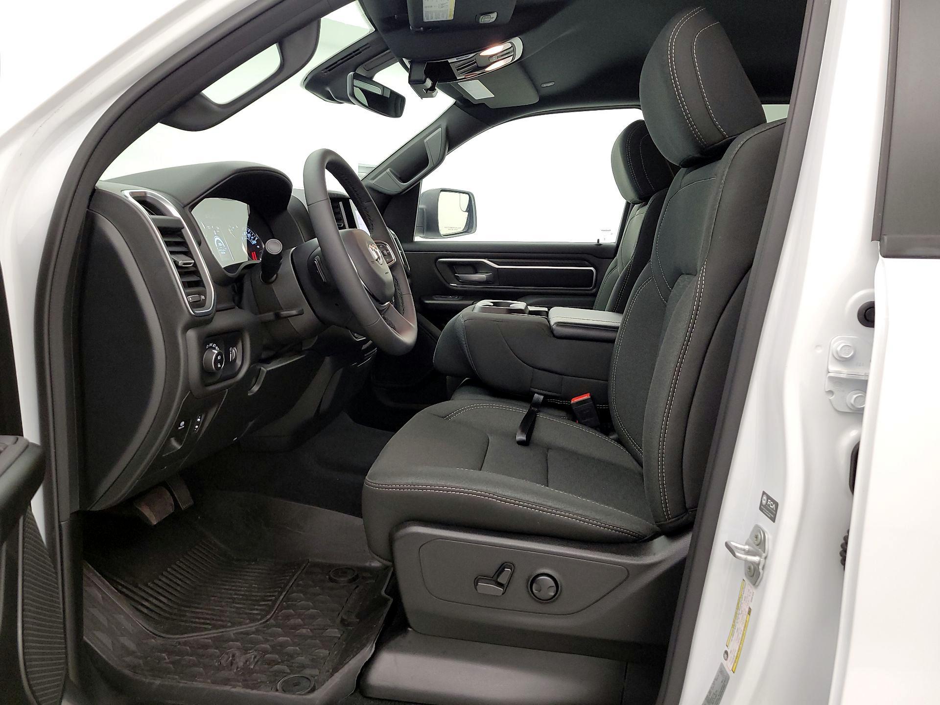 Thumbnail: 2025 RAM 1500 - 11