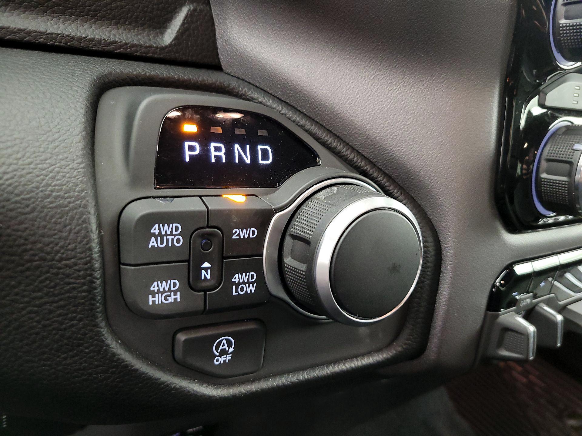 Thumbnail: 2025 RAM 1500 - 17