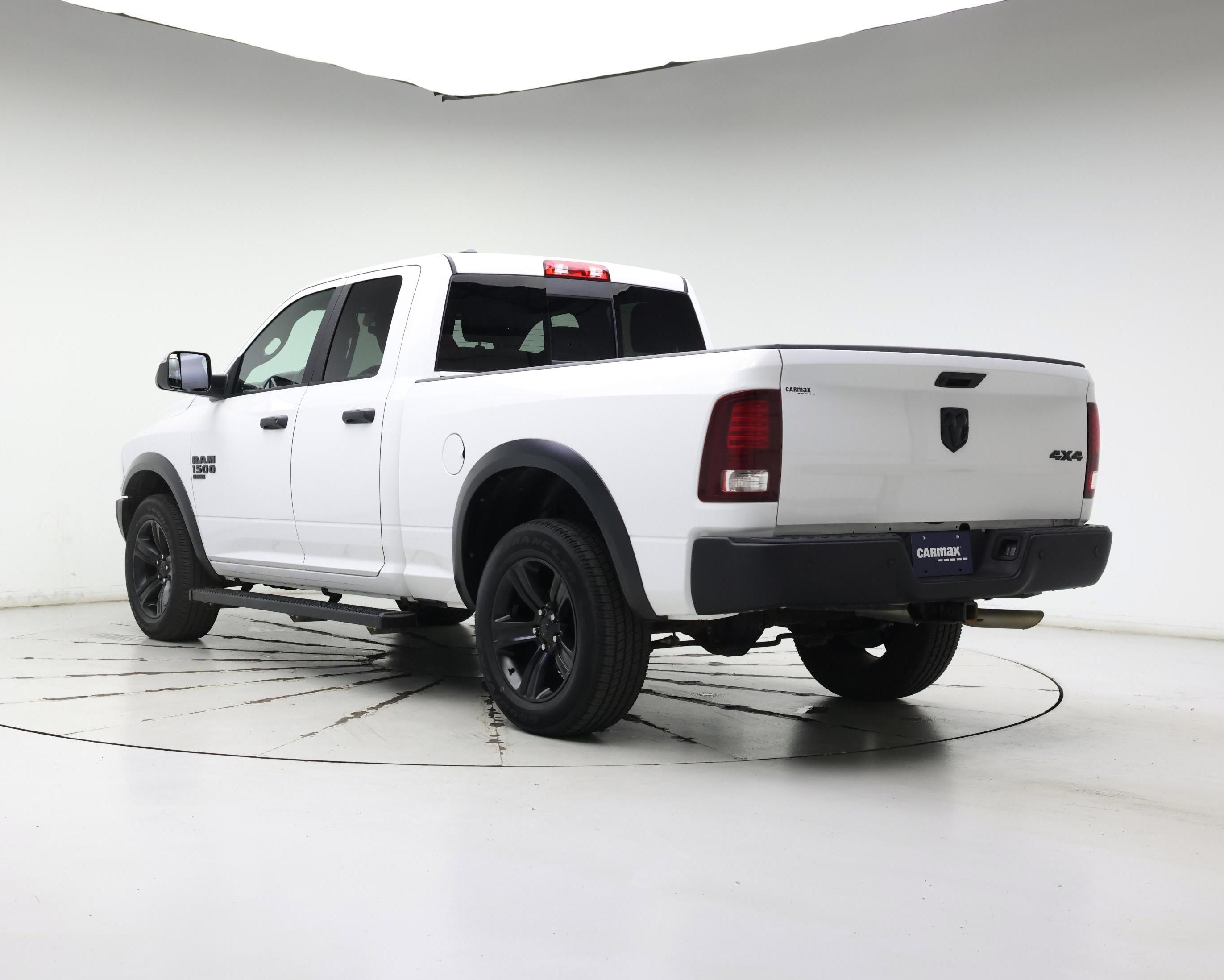Thumbnail: 2022 RAM 1500 Classic - 2