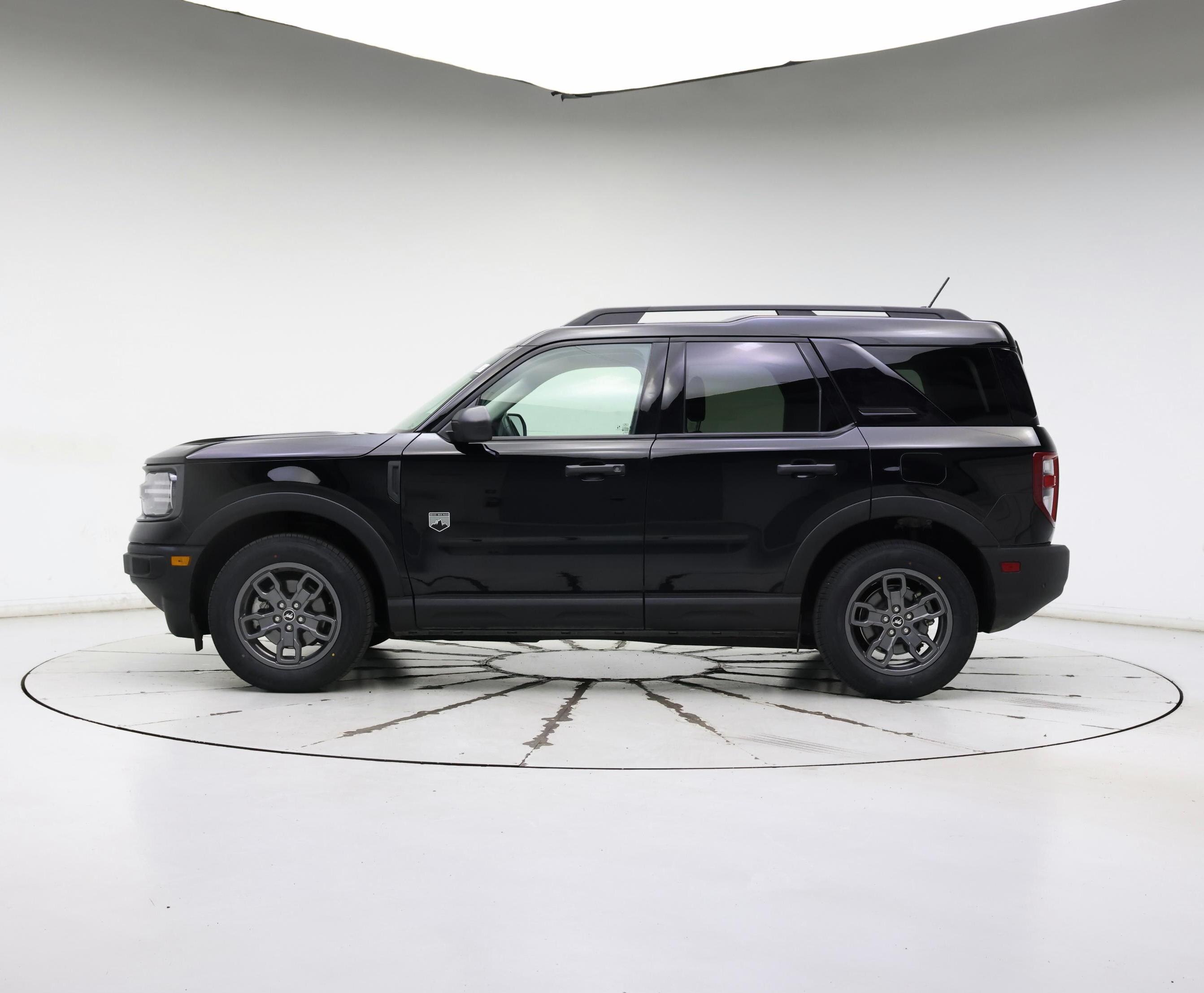 Thumbnail: 2023 Ford Bronco Sport - 3