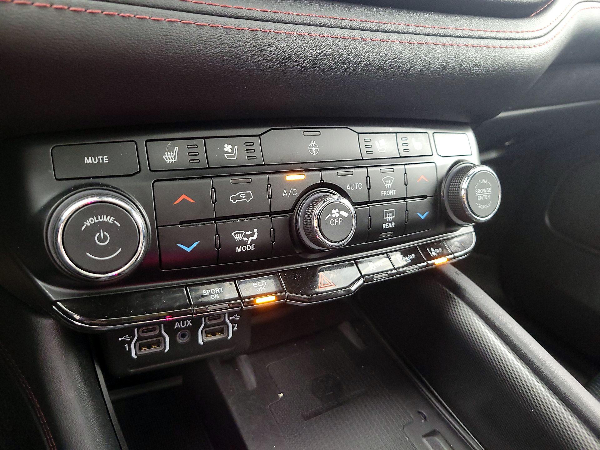 Thumbnail: 2021 Dodge Durango - 17