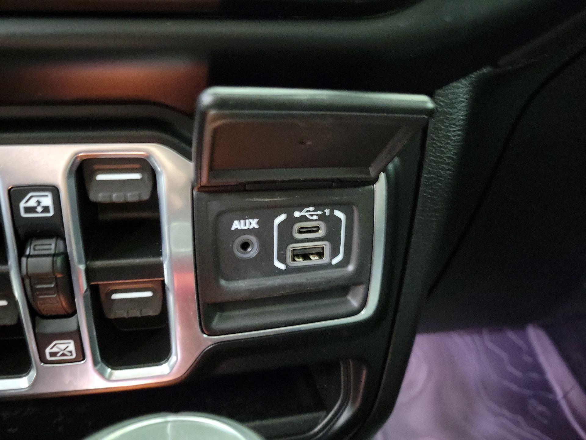 Thumbnail: 2022 Jeep Gladiator - 19