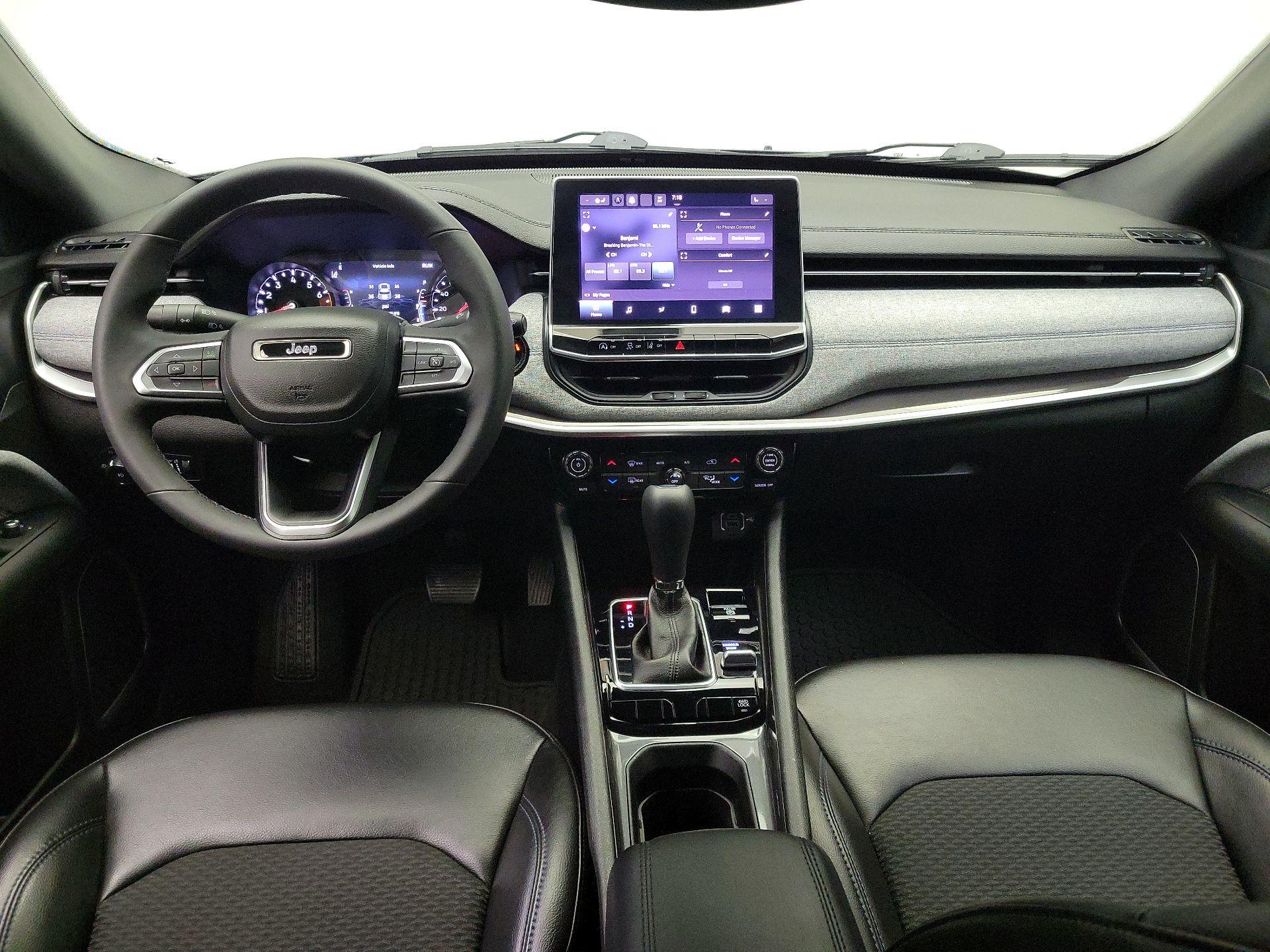 Thumbnail: 2023 Jeep Compass - 9