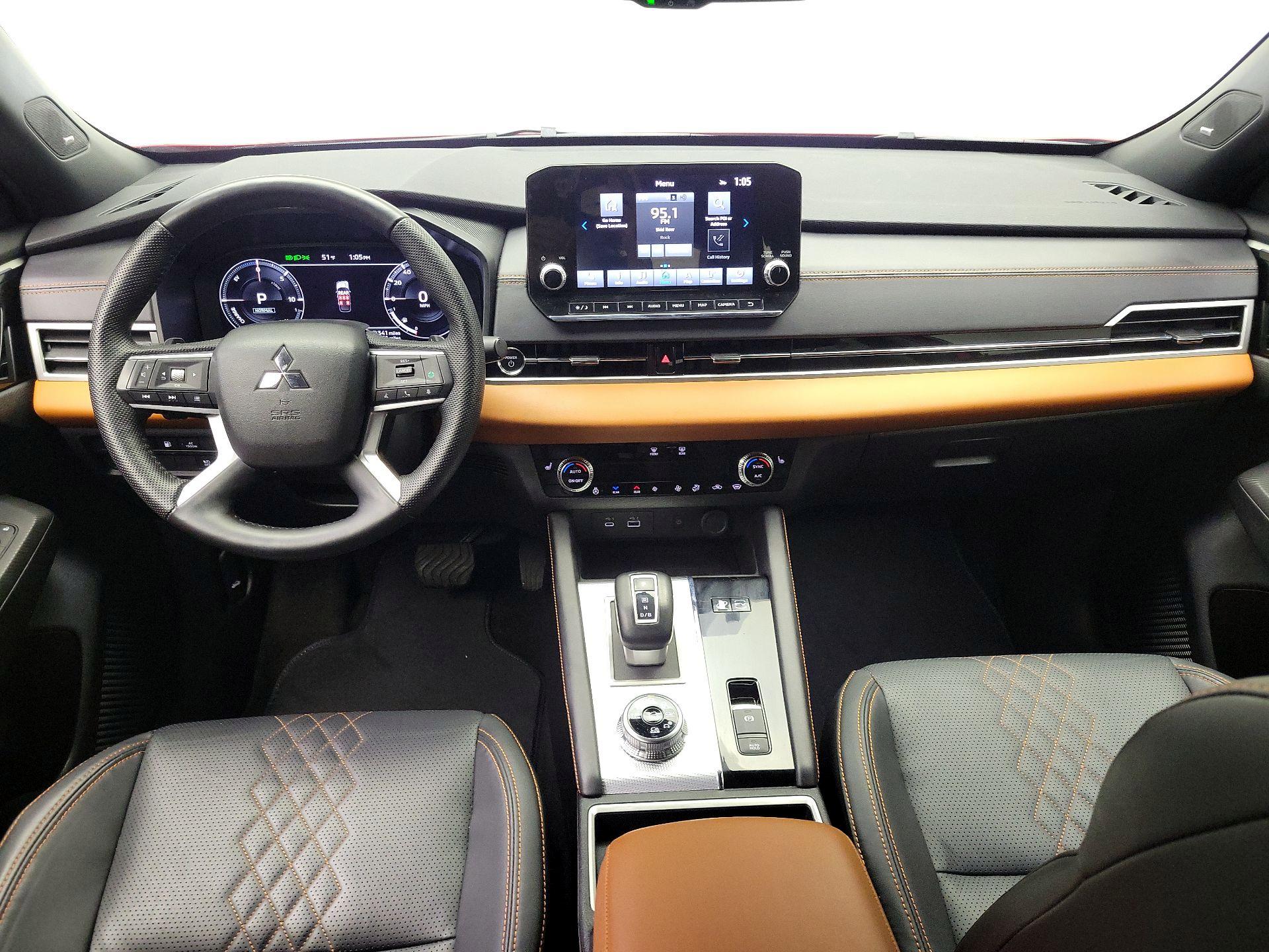Thumbnail: 2023 Mitsubishi Outlander - 9