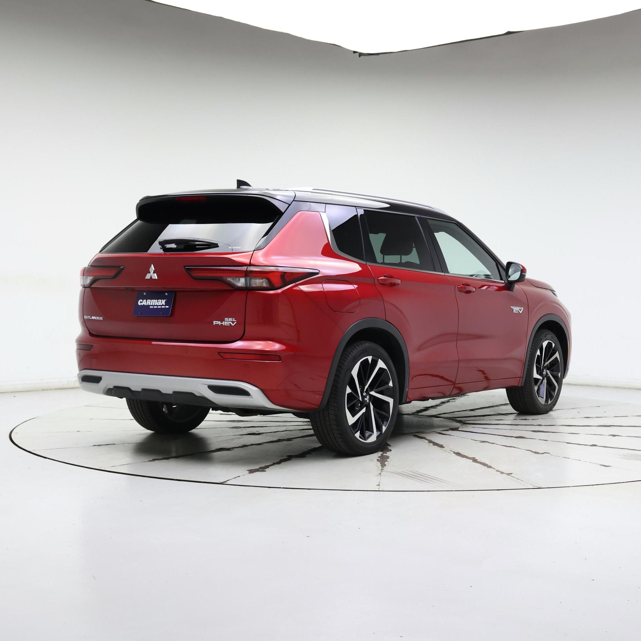 Thumbnail: 2023 Mitsubishi Outlander - 8