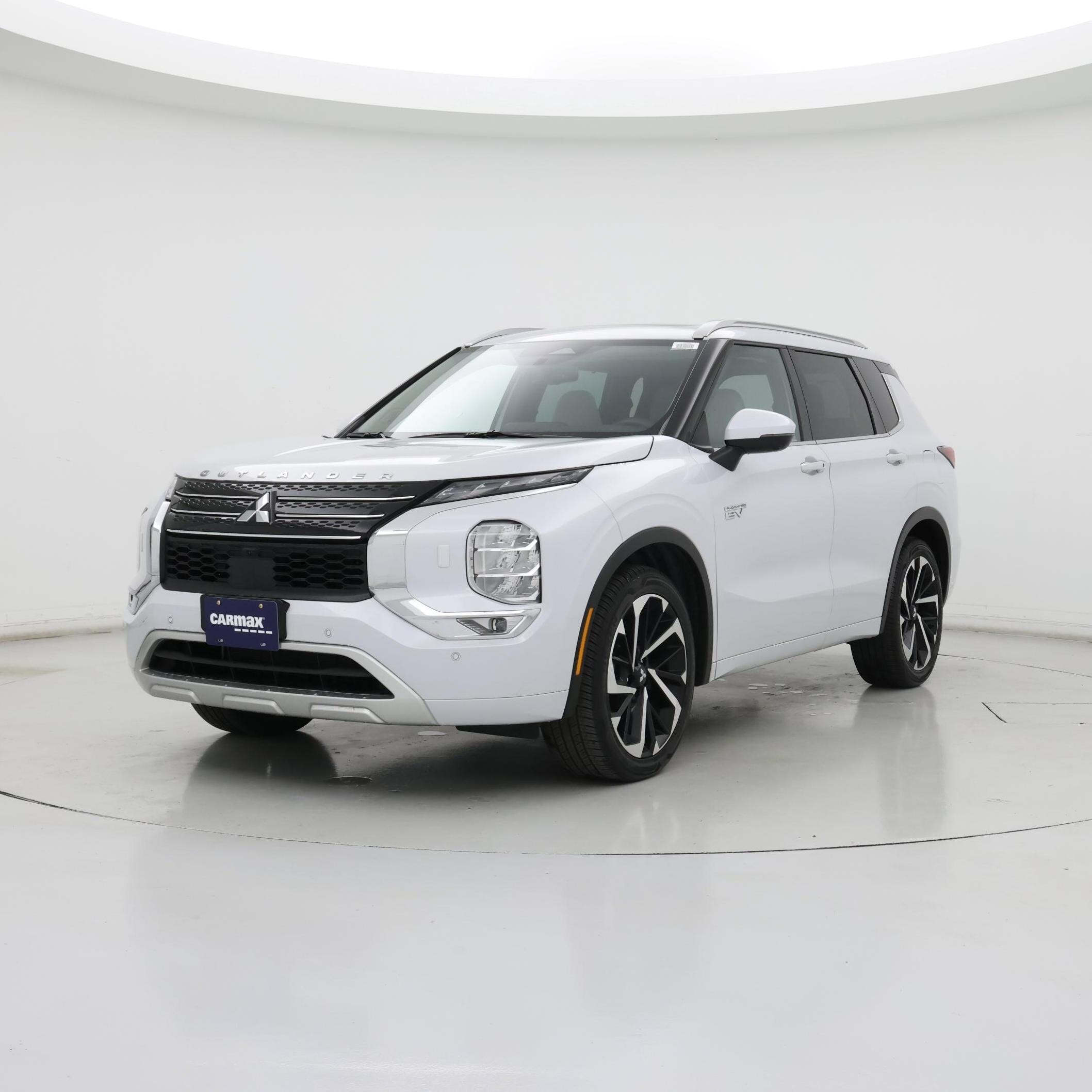 Thumbnail: 2023 Mitsubishi Outlander - 4