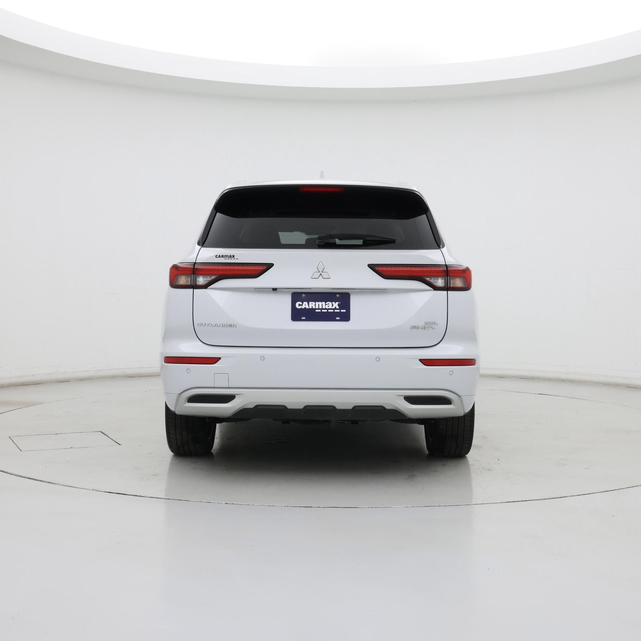 Thumbnail: 2023 Mitsubishi Outlander - 6