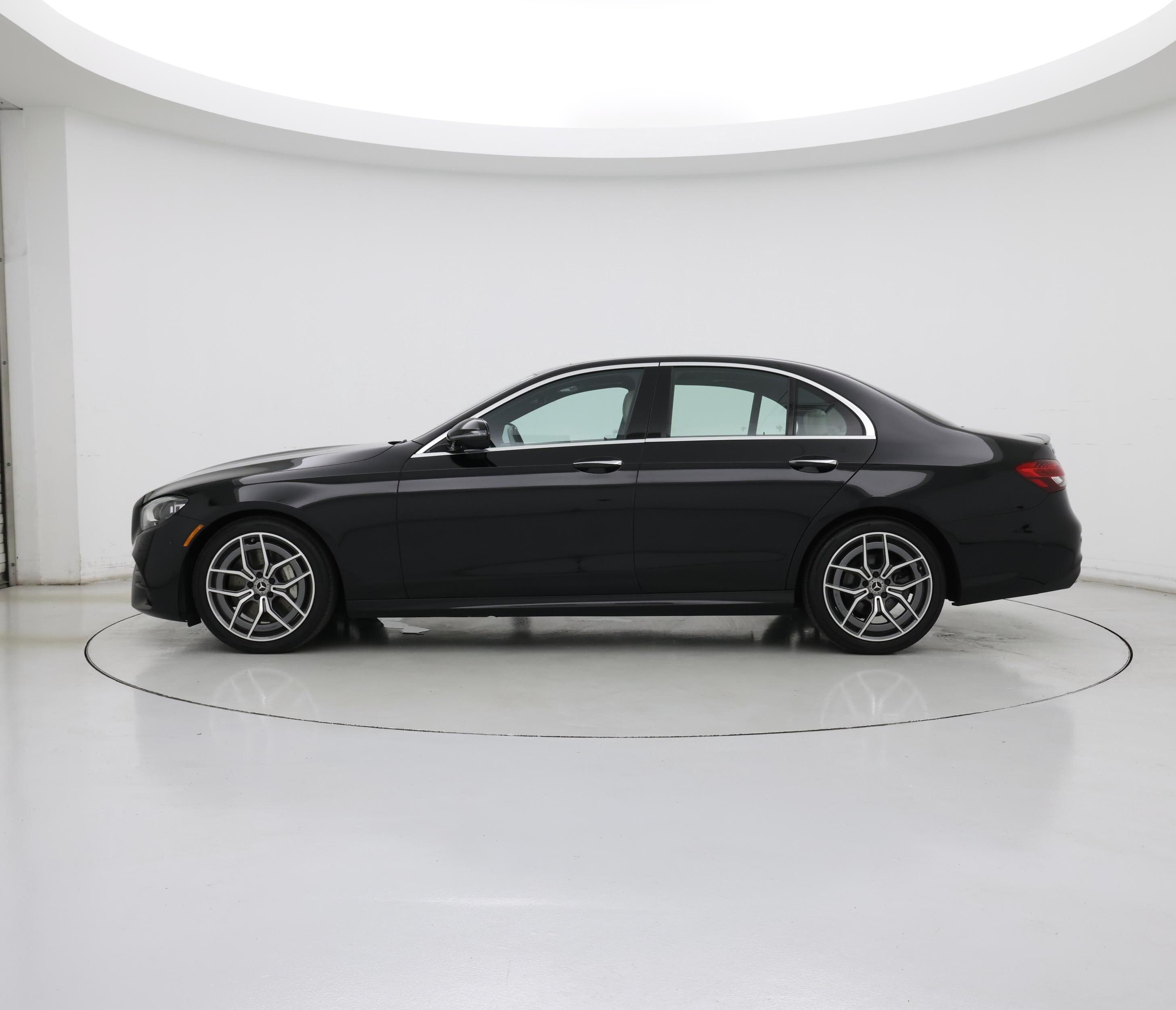 Thumbnail: 2021 Mercedes-Benz E-Class - 3