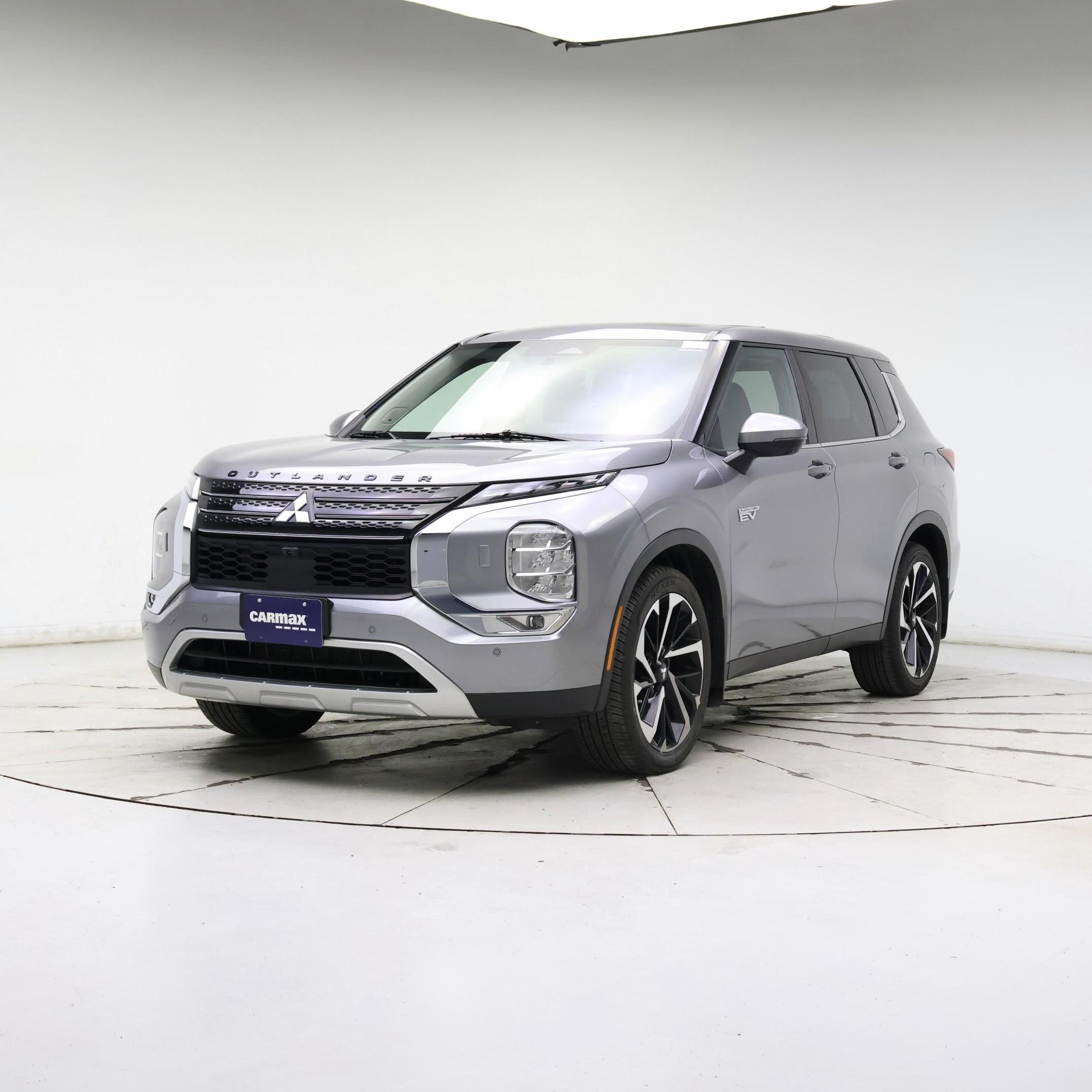 Thumbnail: 2023 Mitsubishi Outlander - 4