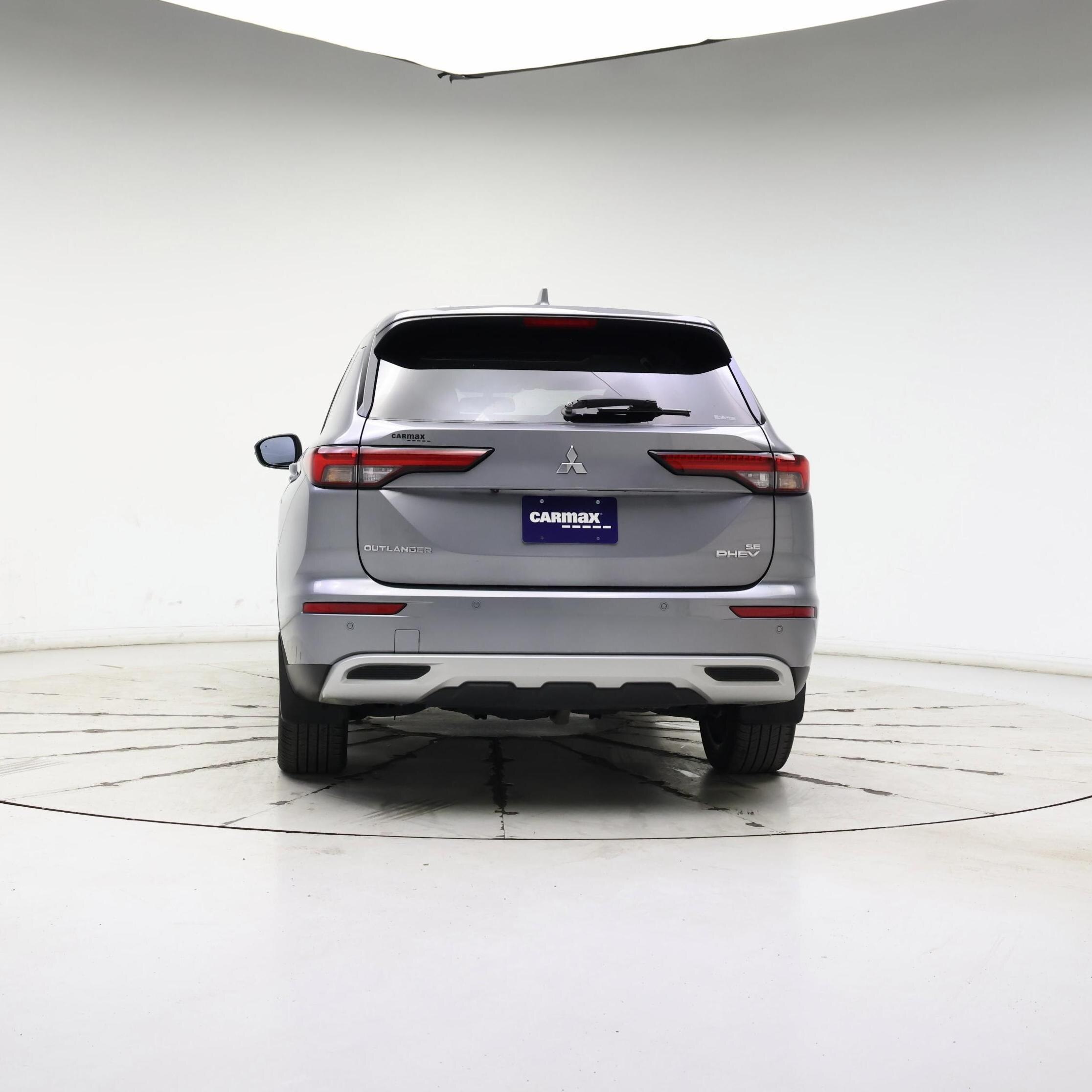 Thumbnail: 2023 Mitsubishi Outlander - 6