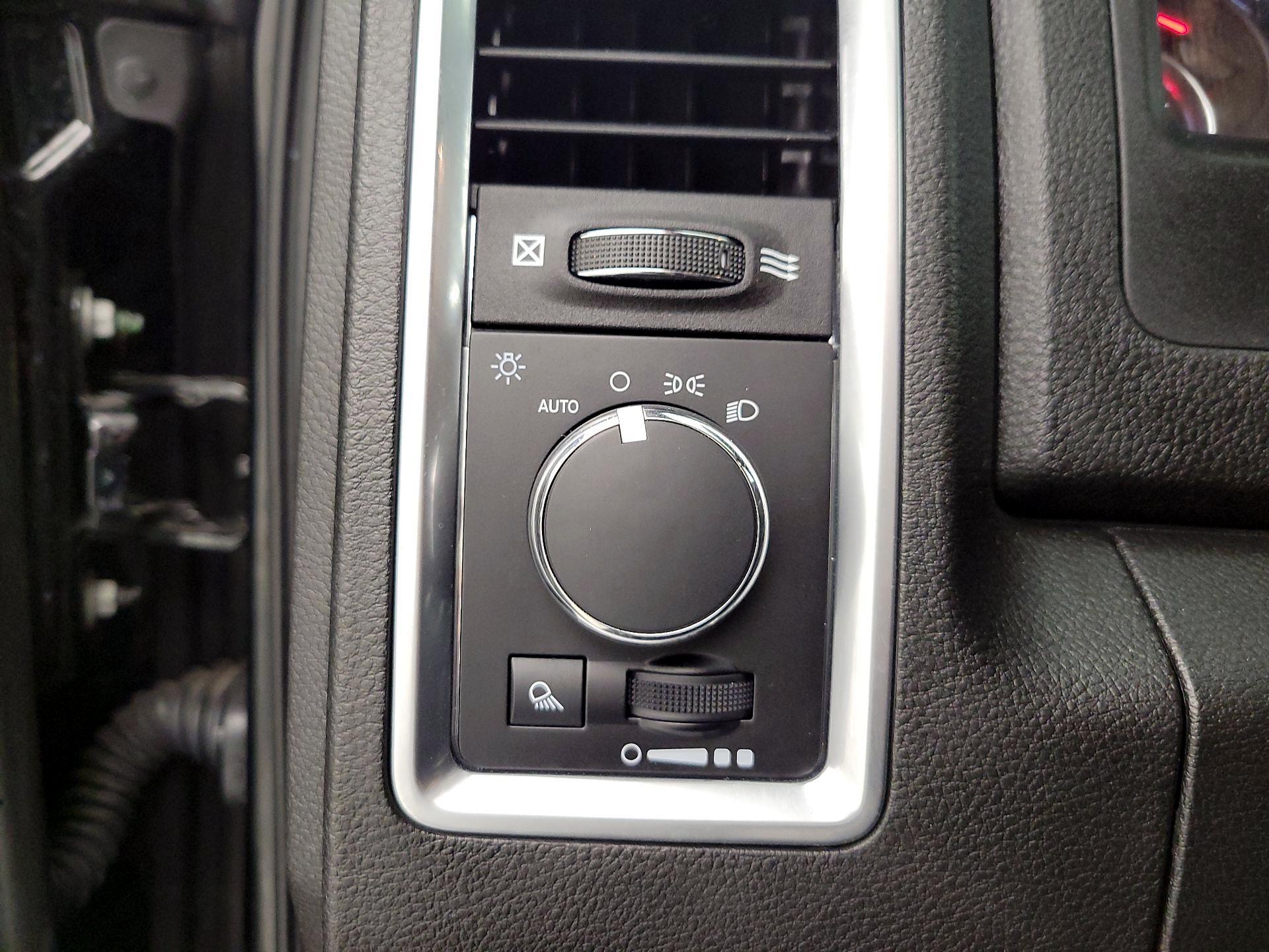 Thumbnail: 2022 RAM 1500 Classic - 13
