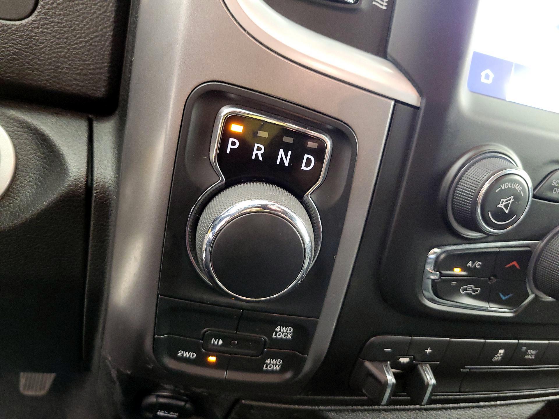 Thumbnail: 2022 RAM 1500 Classic - 17