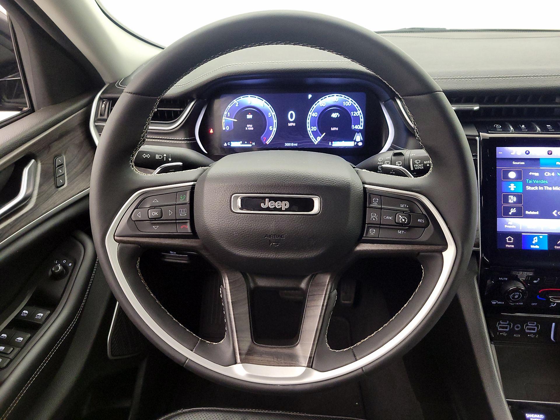 Thumbnail: 2023 Jeep Grand Cherokee - 10