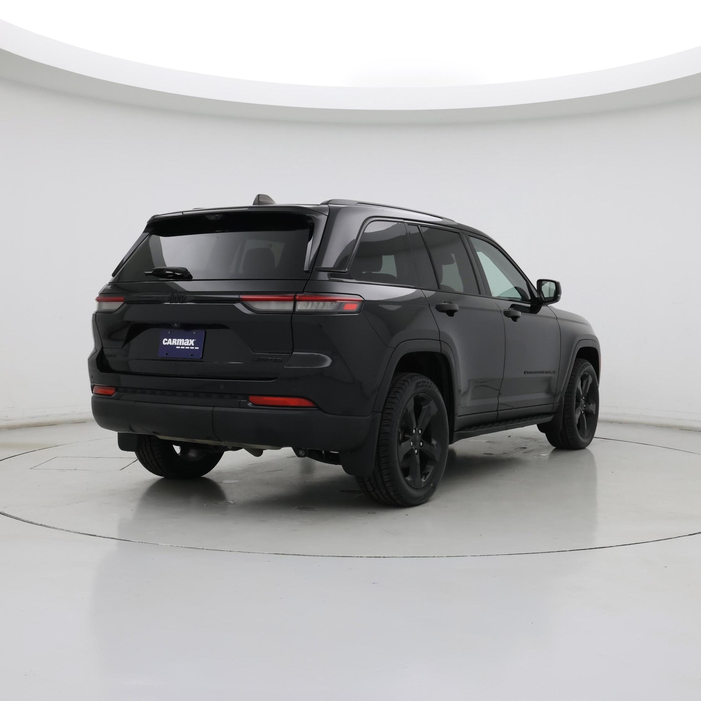 Thumbnail: 2023 Jeep Grand Cherokee - 8