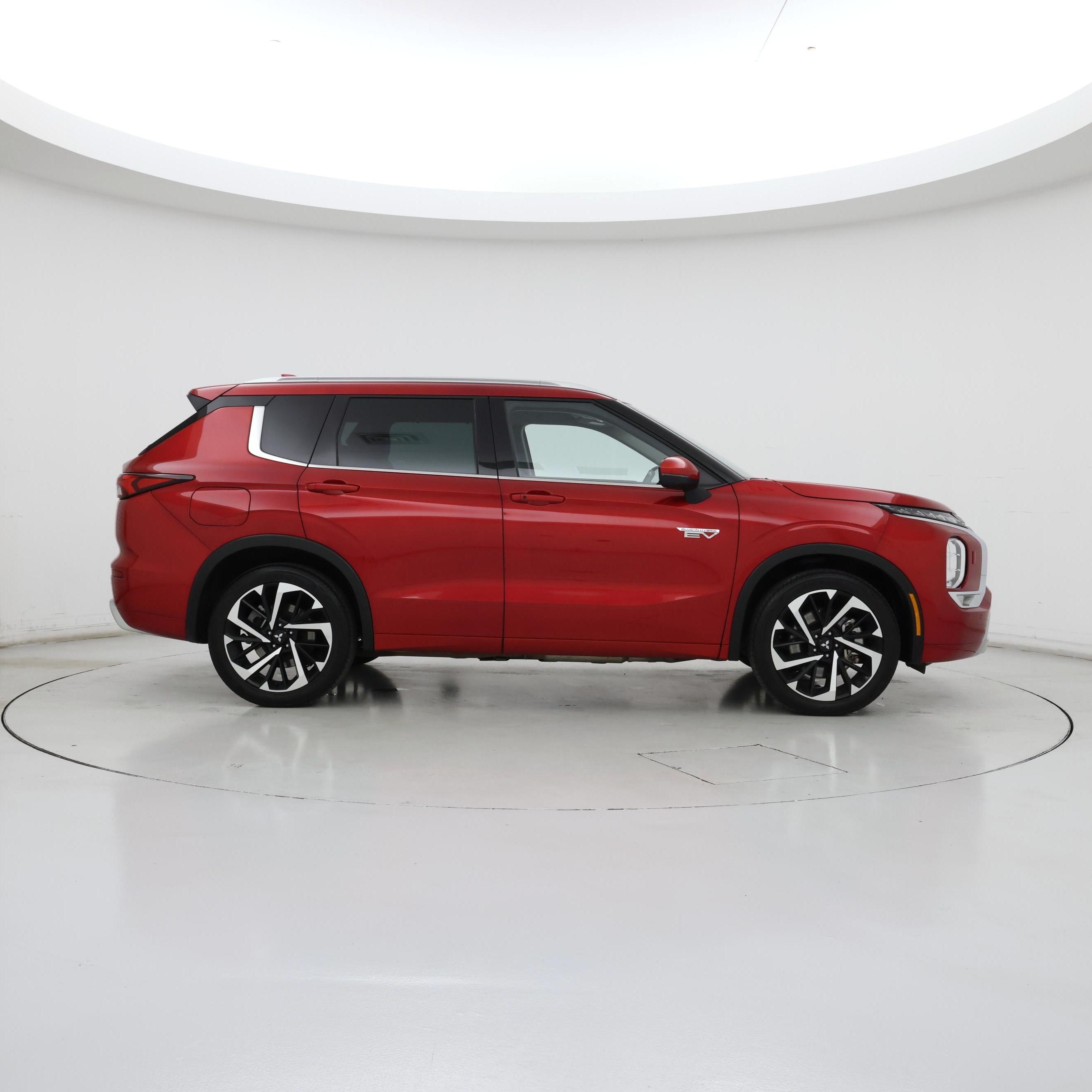 Thumbnail: 2023 Mitsubishi Outlander - 7
