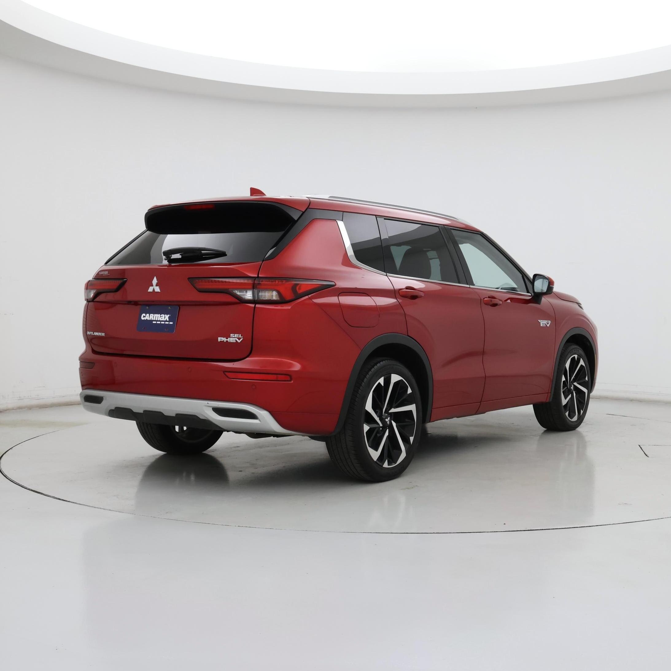 Thumbnail: 2023 Mitsubishi Outlander - 8