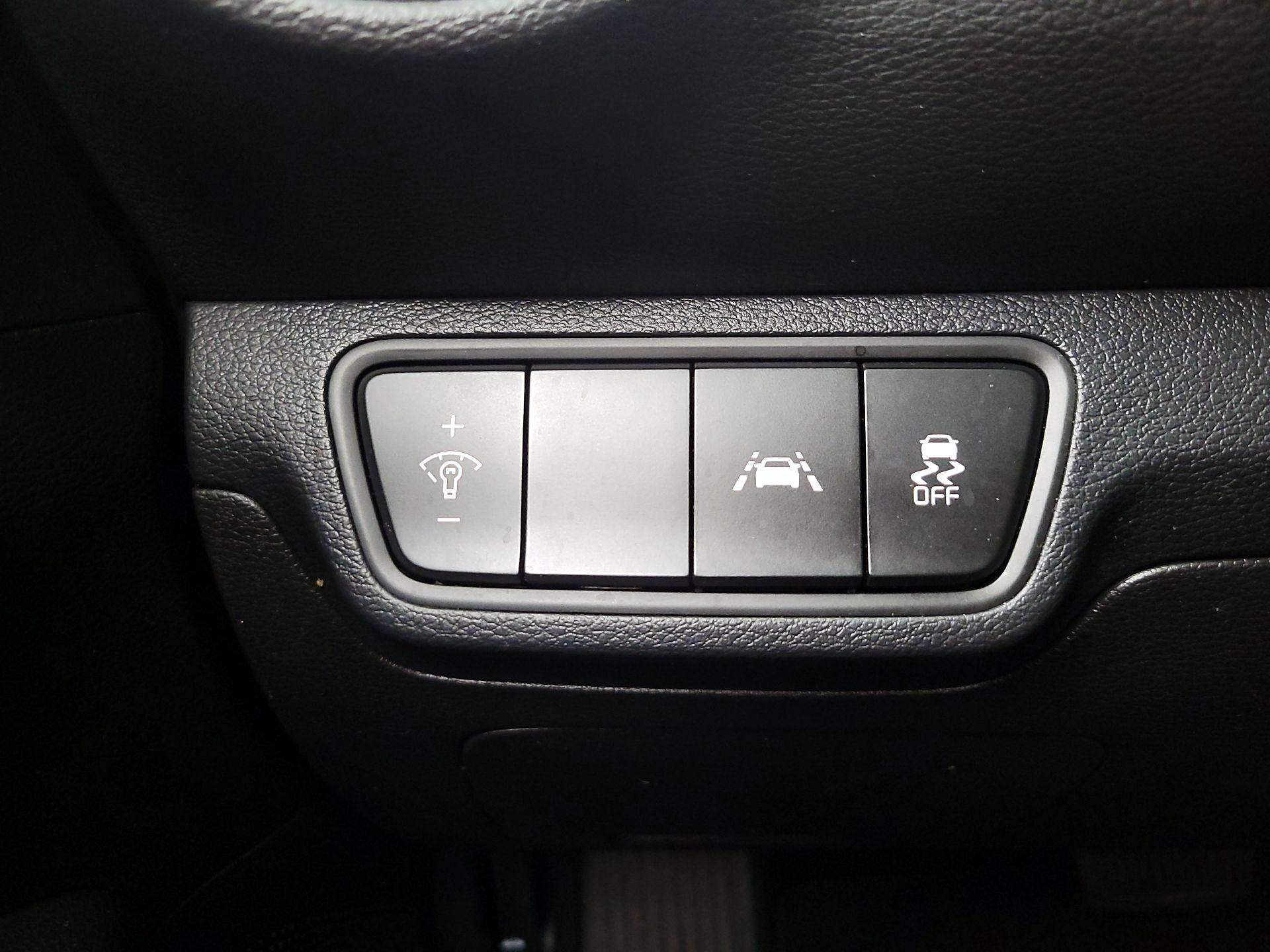 Thumbnail: 2021 Kia Forte - 13
