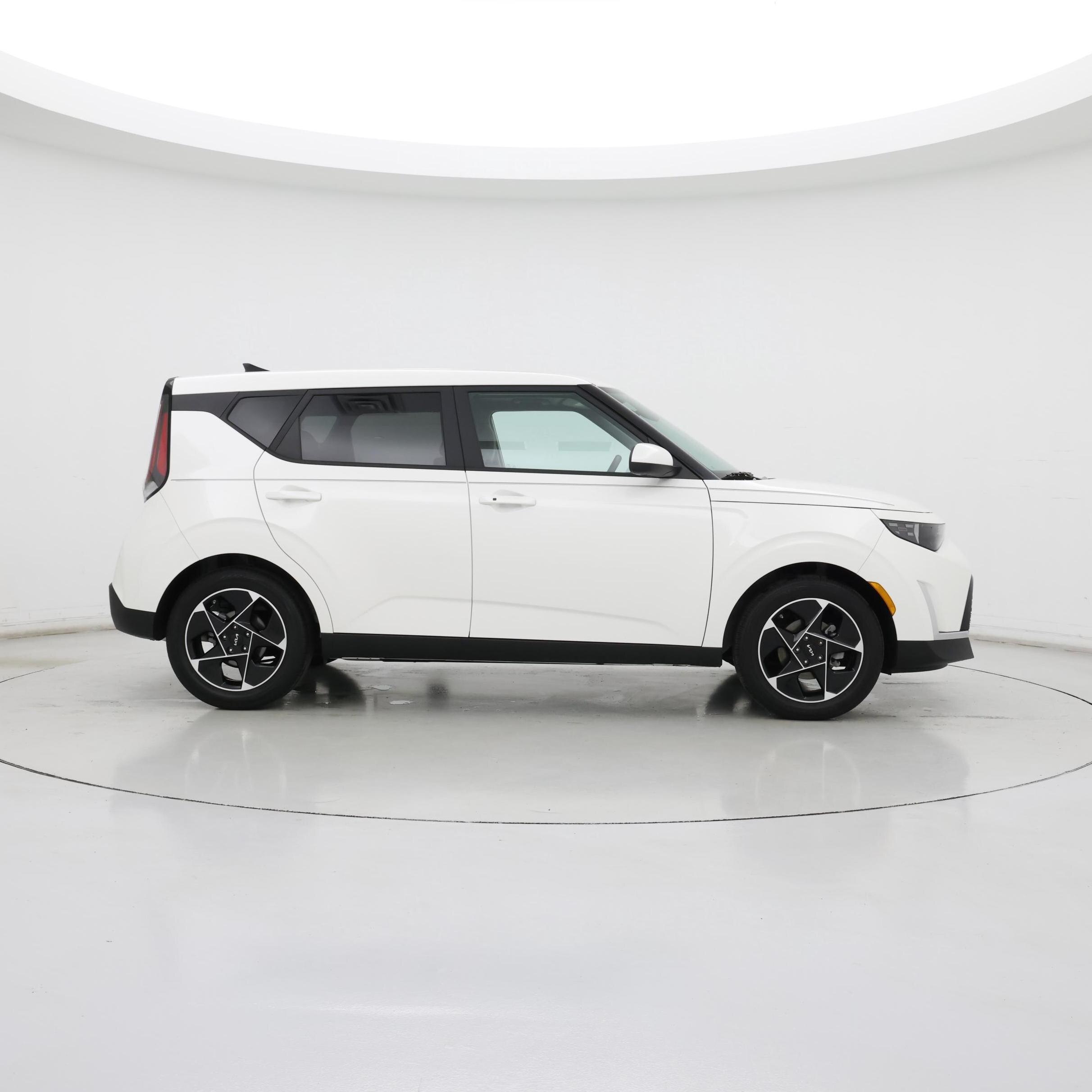 Thumbnail: 2024 Kia Soul - 7