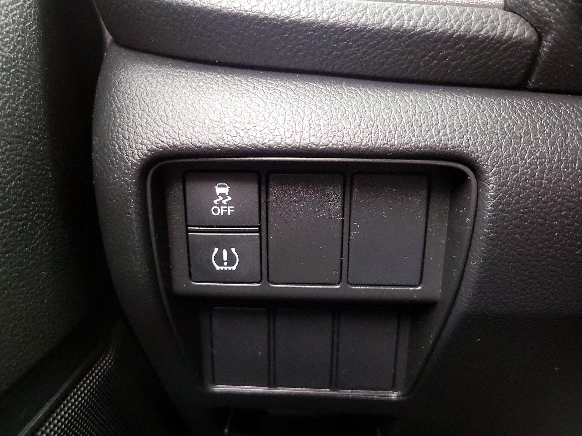 Thumbnail: 2018 Honda CR-V - 13