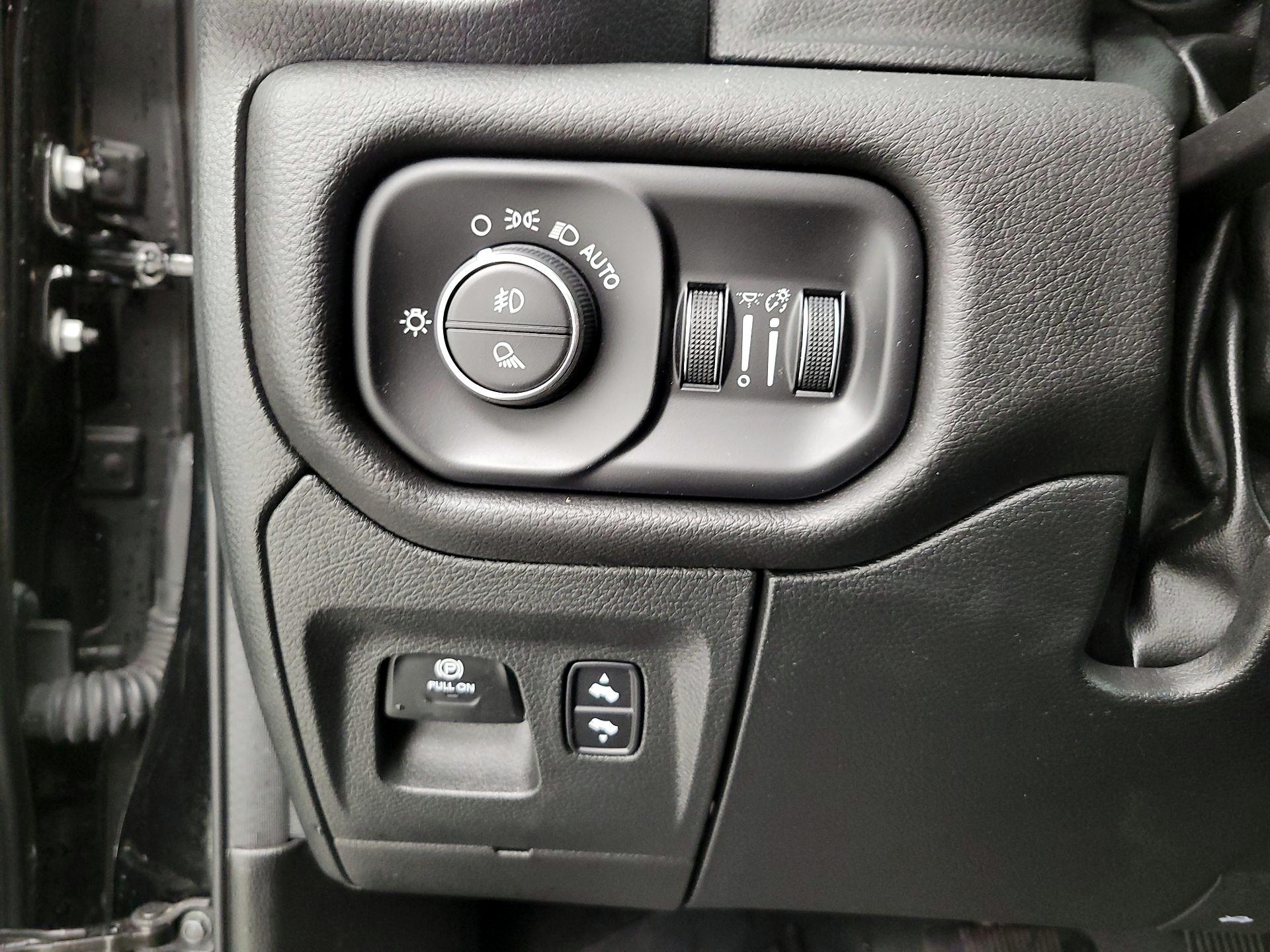 Thumbnail: 2023 RAM 1500 - 13