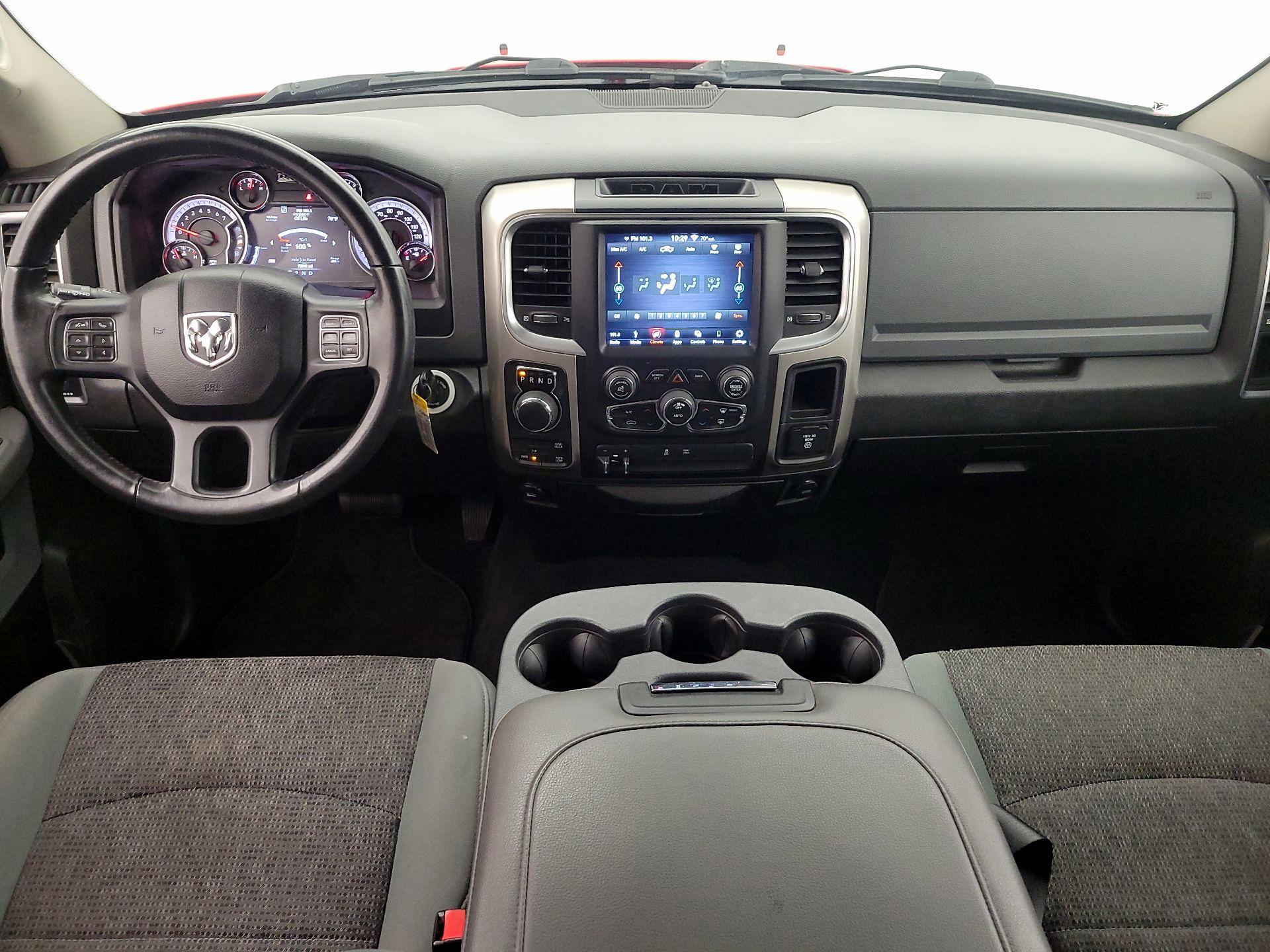 Thumbnail: 2019 RAM 1500 Classic - 9