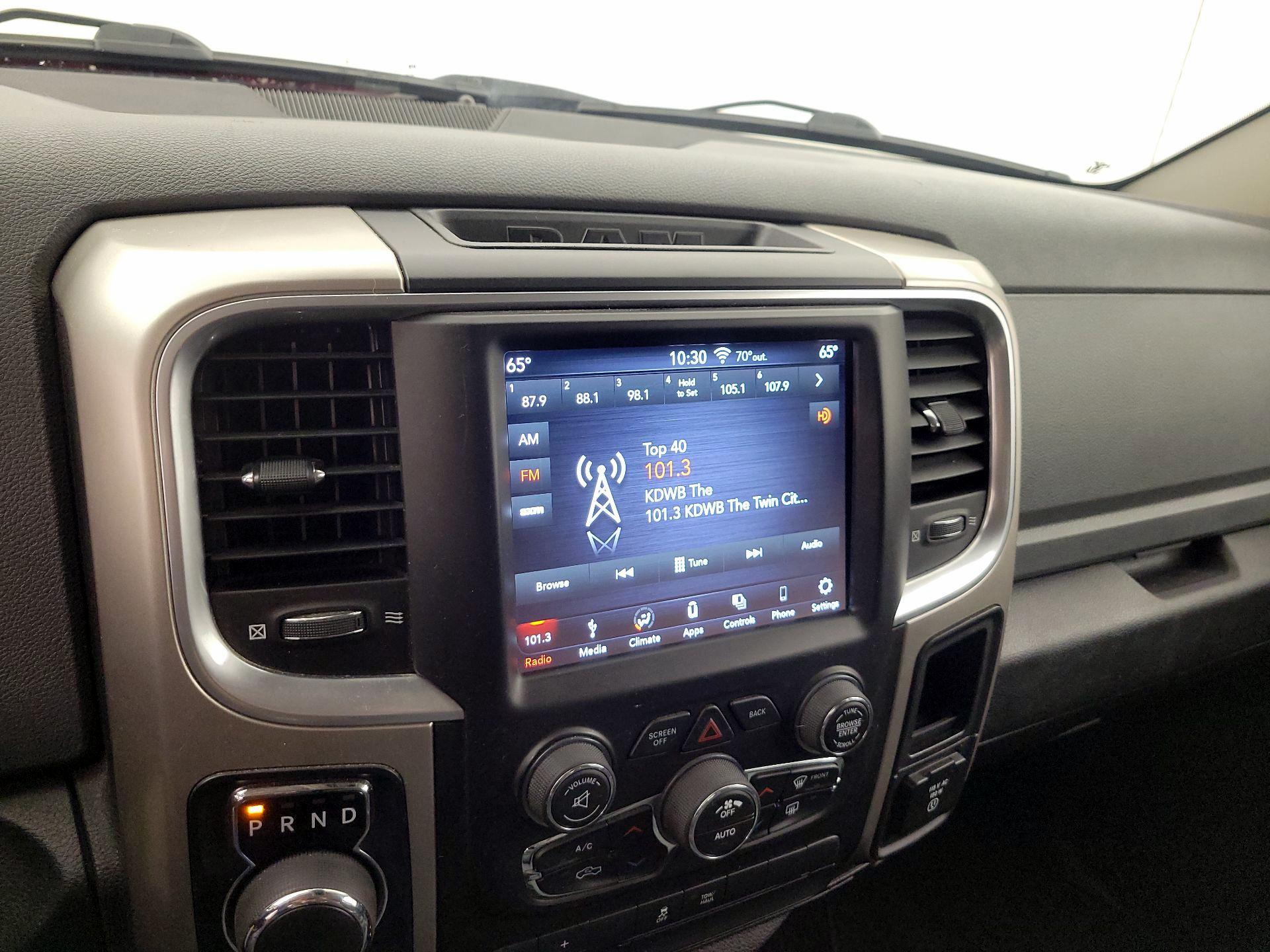 Thumbnail: 2019 RAM 1500 Classic - 15