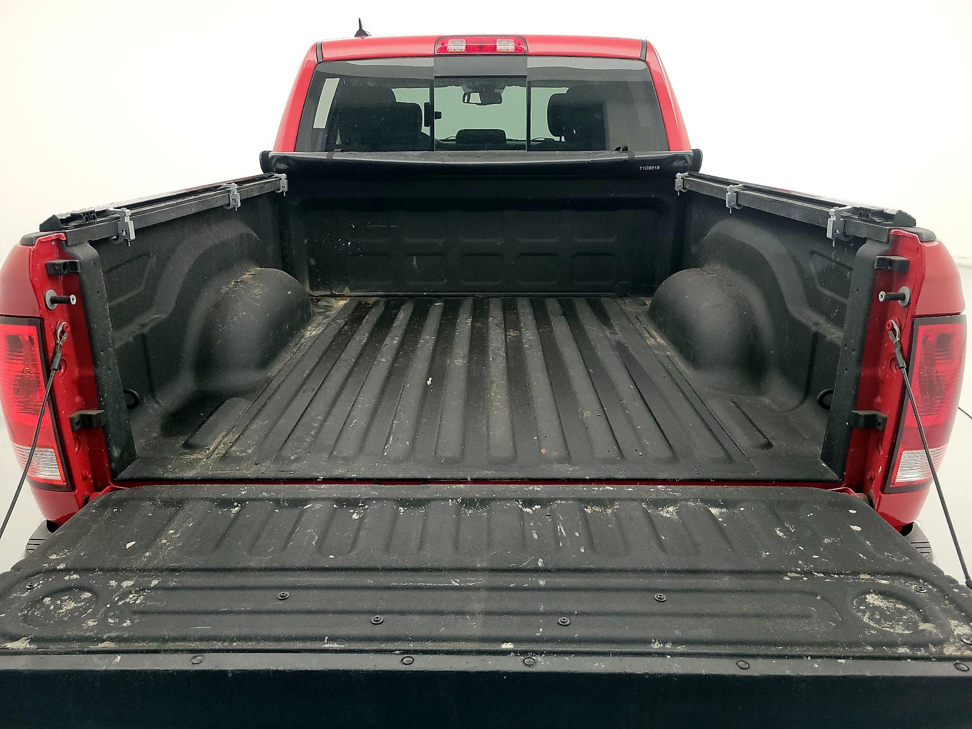Thumbnail: 2019 RAM 1500 Classic - 20