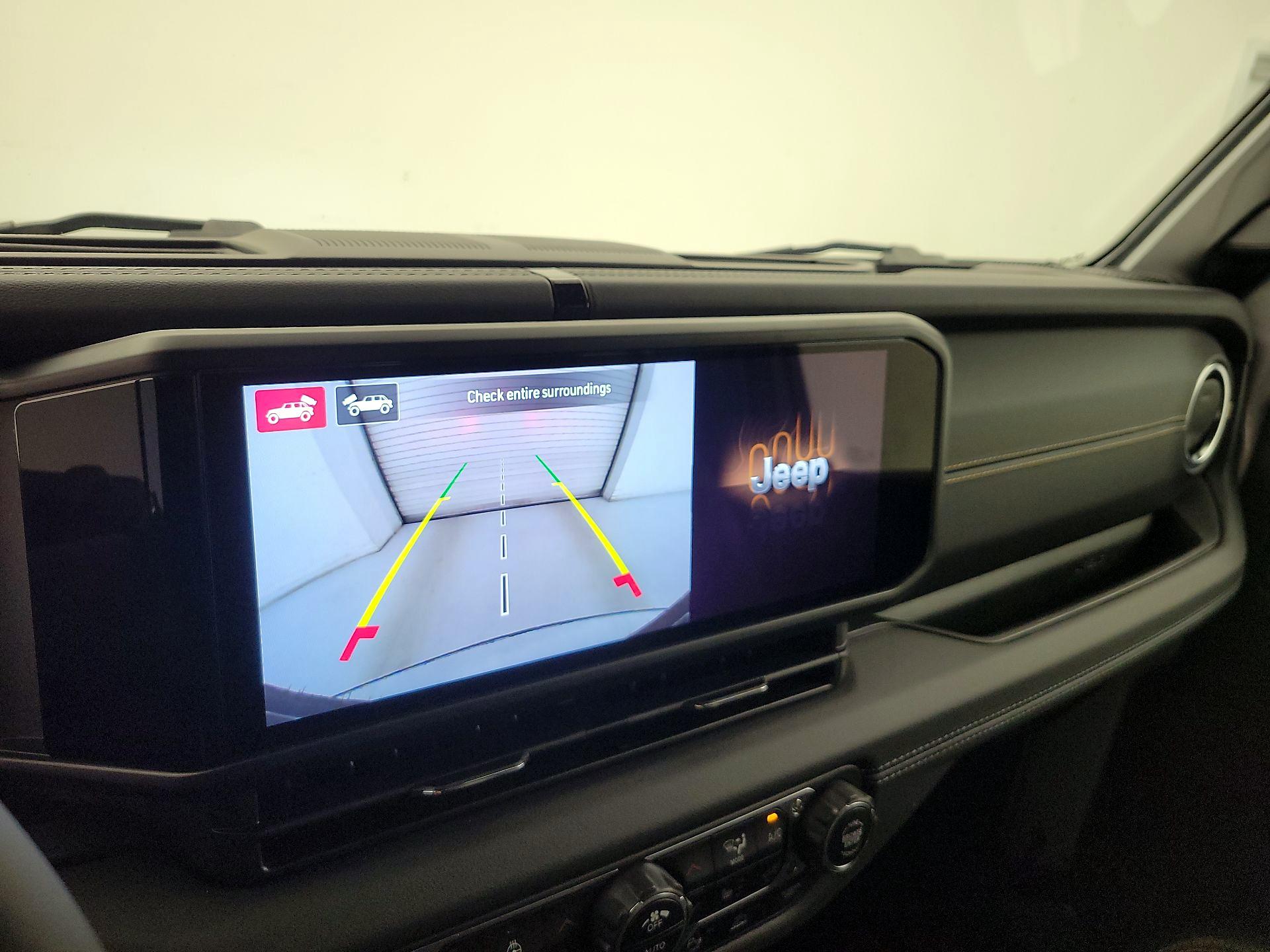 Thumbnail: 2024 Jeep Wrangler - 15