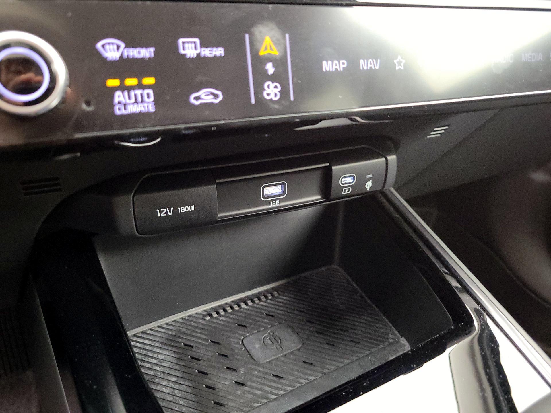 Thumbnail: 2023 Kia Niro - 19