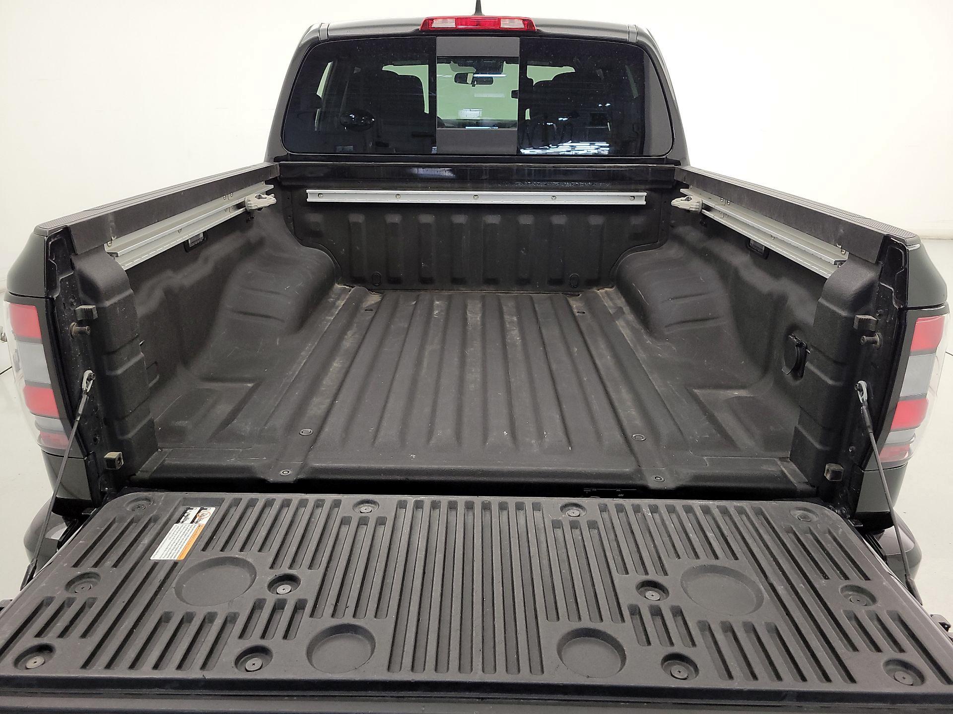 Thumbnail: 2023 Nissan Frontier - 20