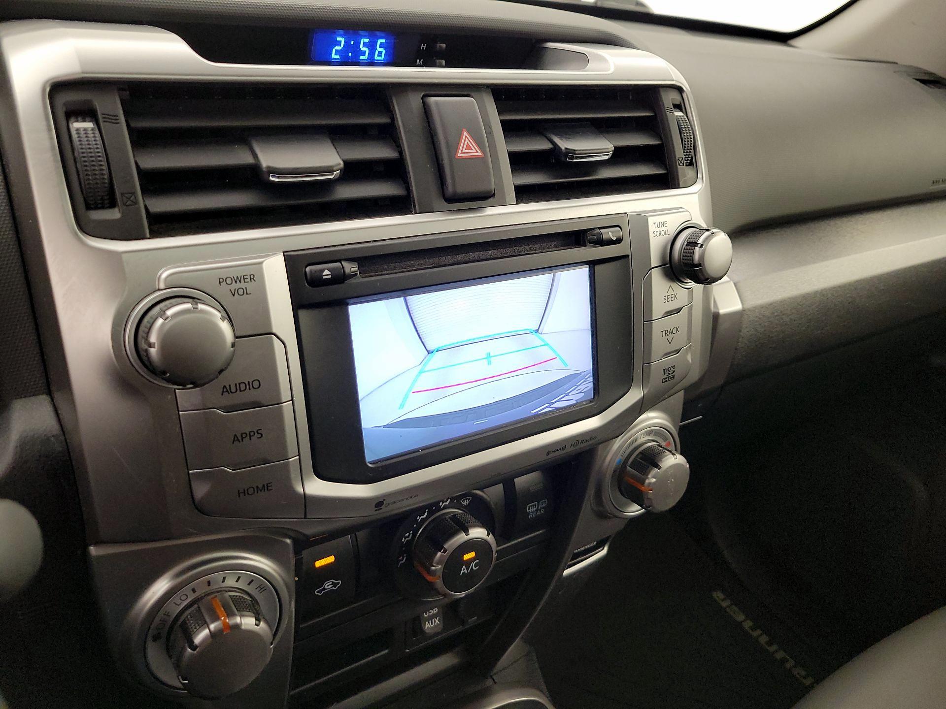 Thumbnail: 2016 Toyota 4Runner - 15